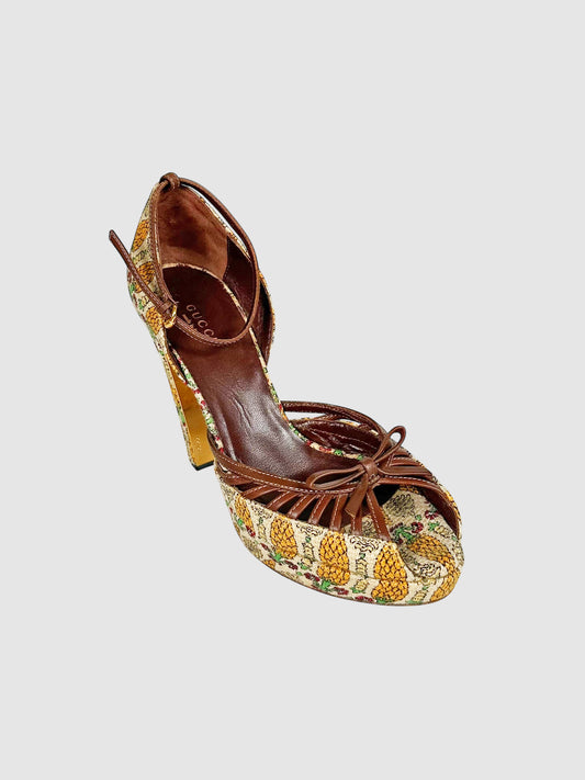 Pineapple Print Pumps