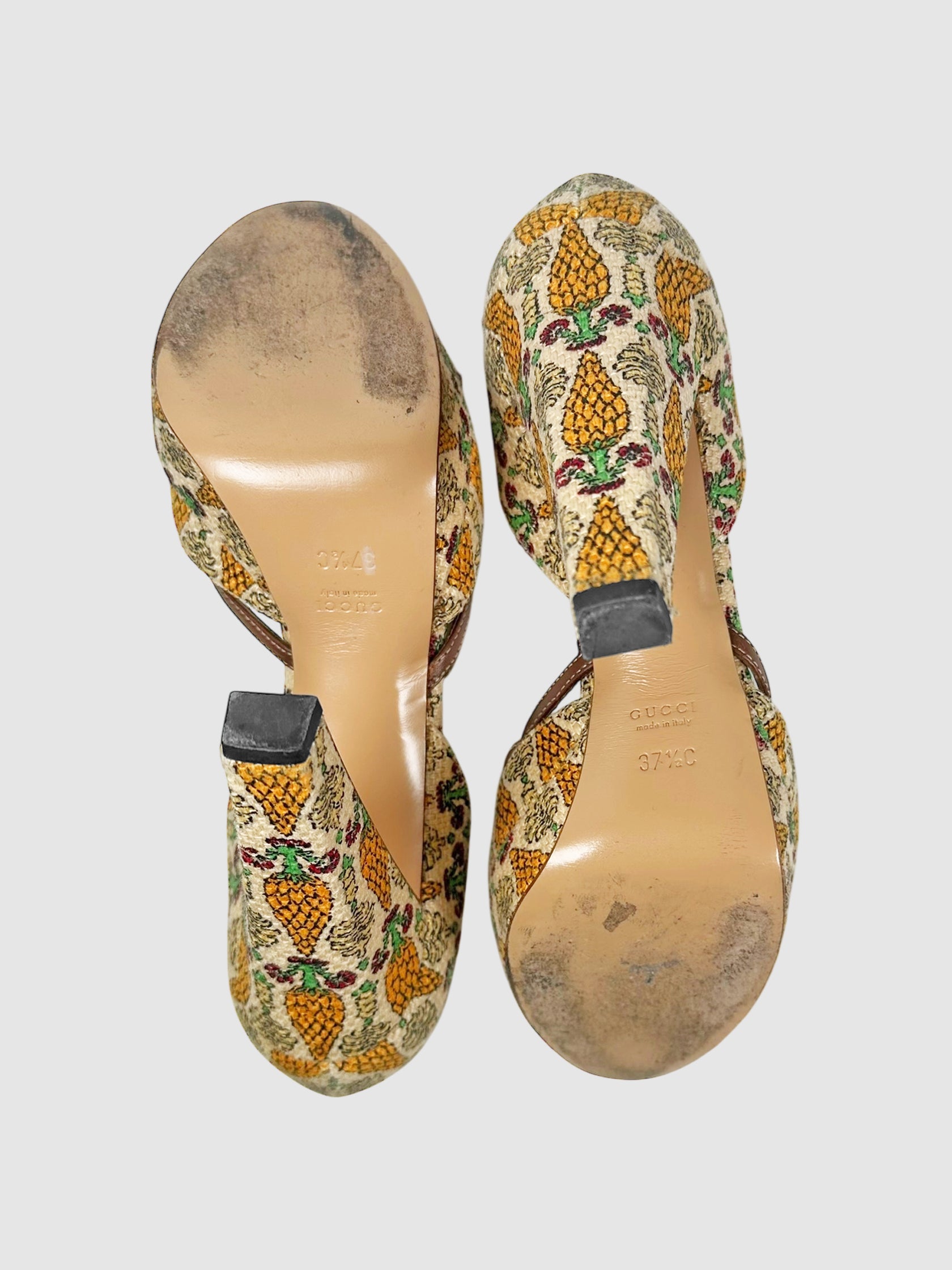 Pineapple Print Pumps