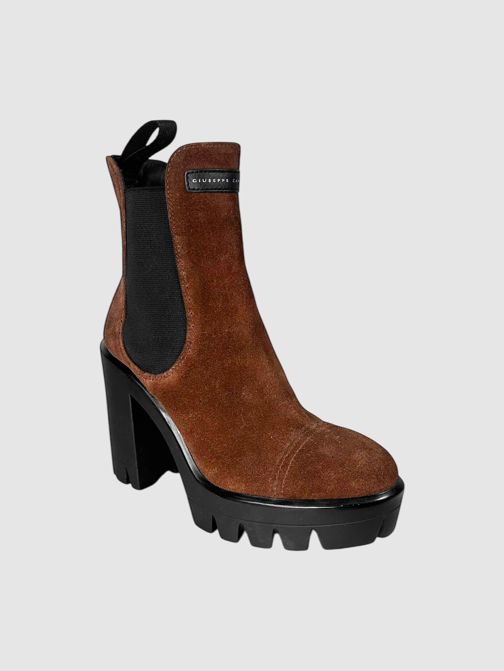 Suede Tonix Boots
