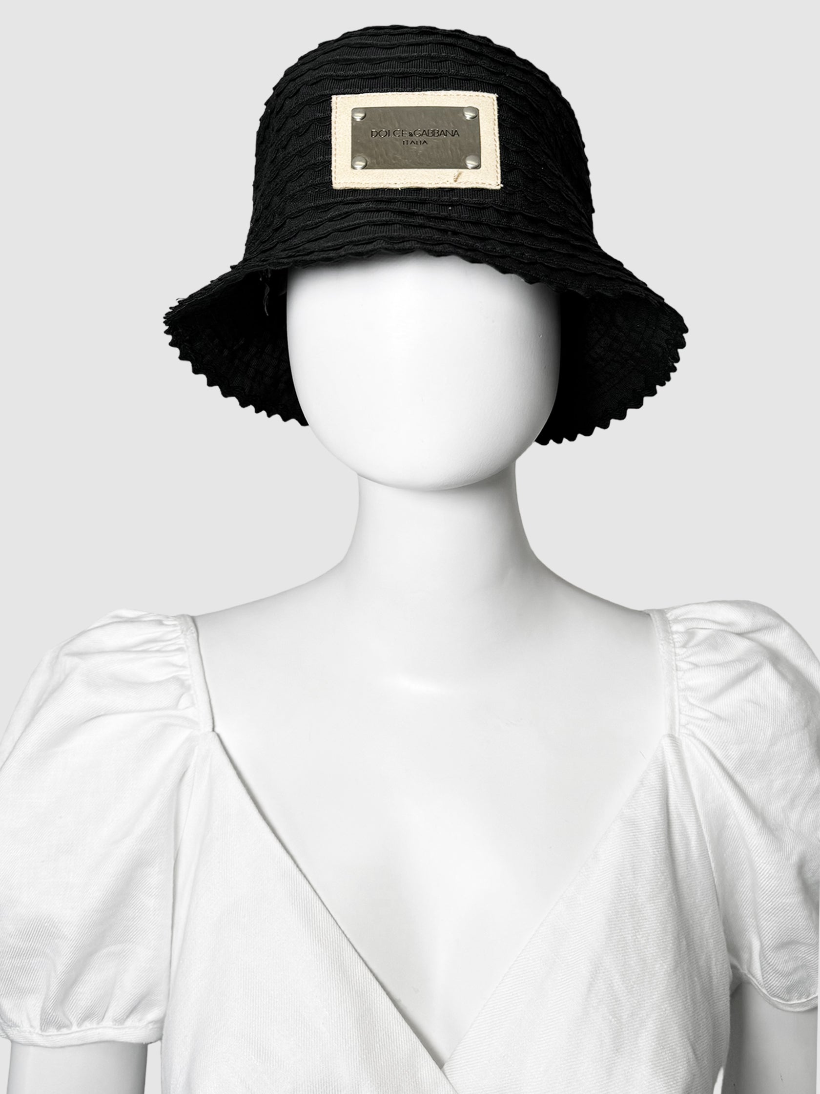 Scallop Lace Bucket Hat