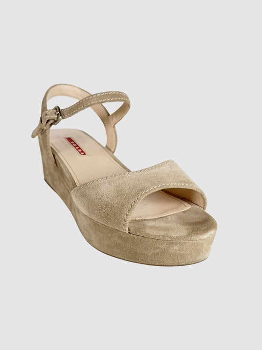 Suede Flatform Sandals