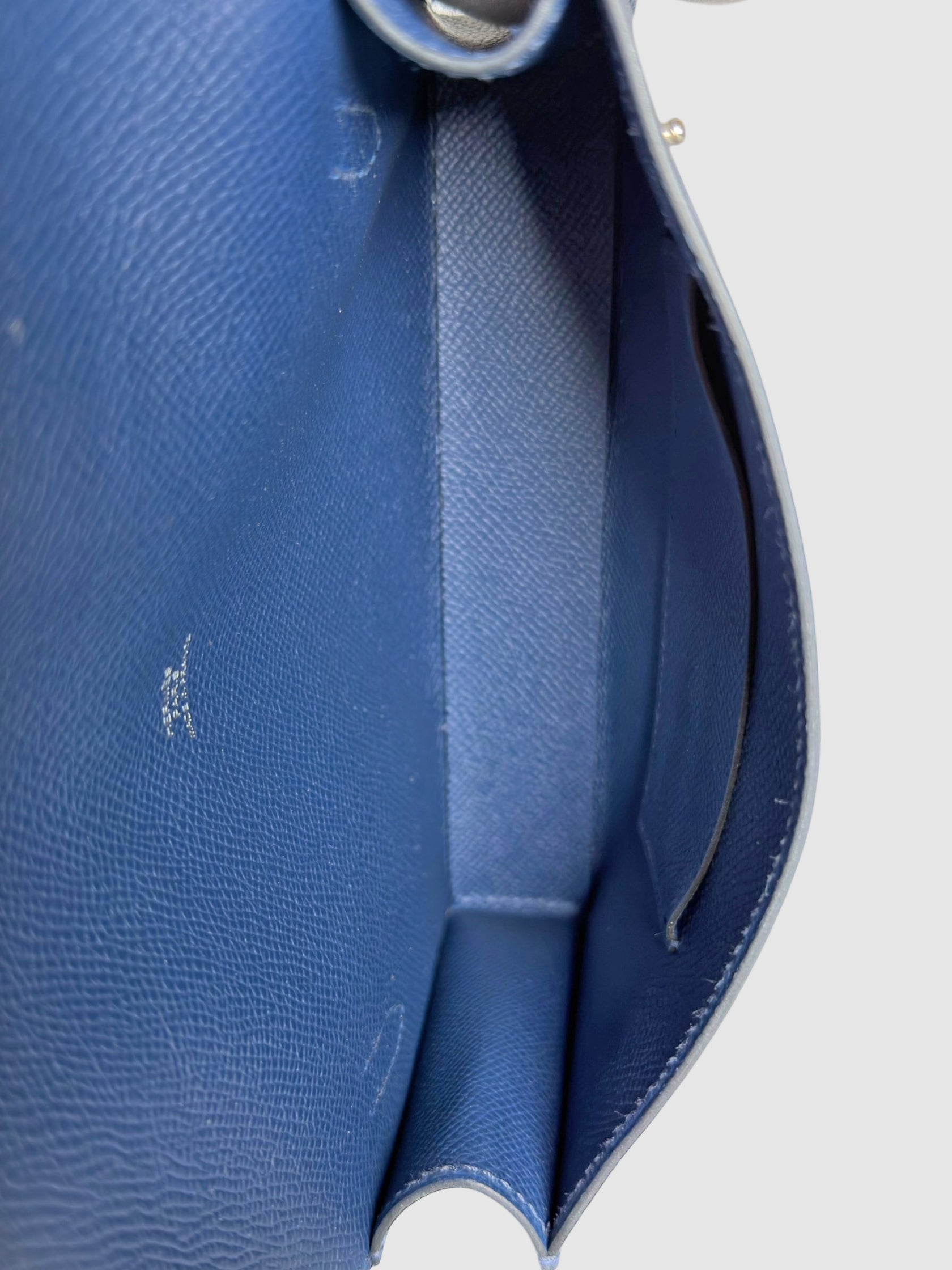 Hermèsnap Wallet on Strap