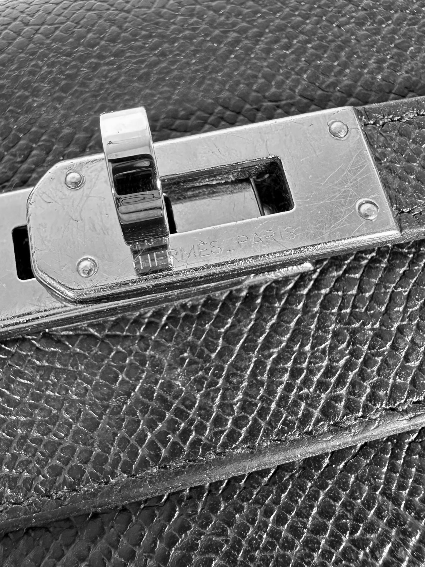 Kelly Longue Wallet
