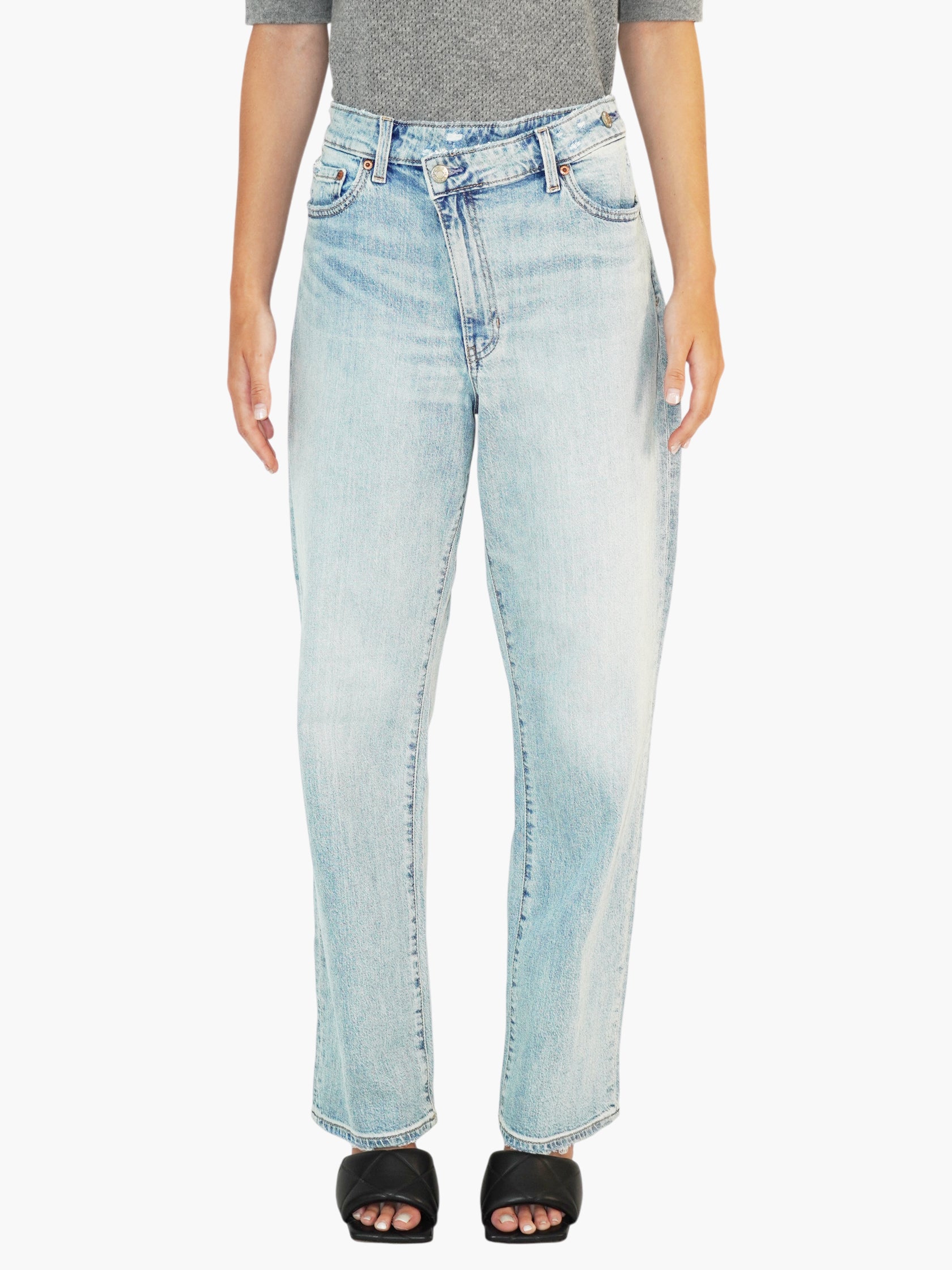Crossover Straight Jeans