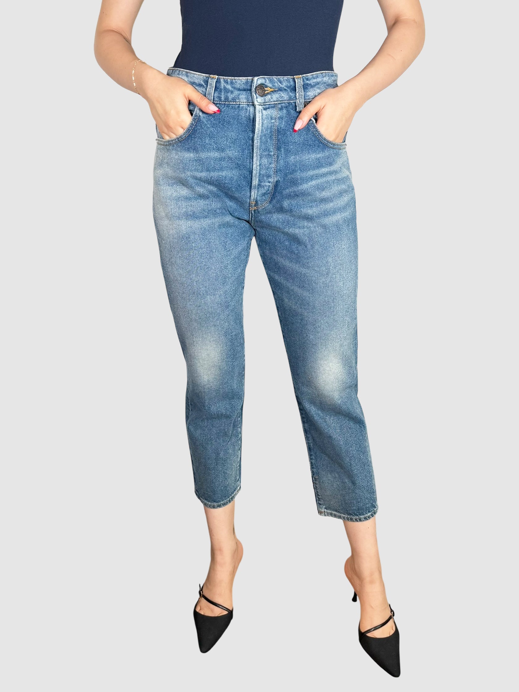 Mid Rise Shorty Jeans