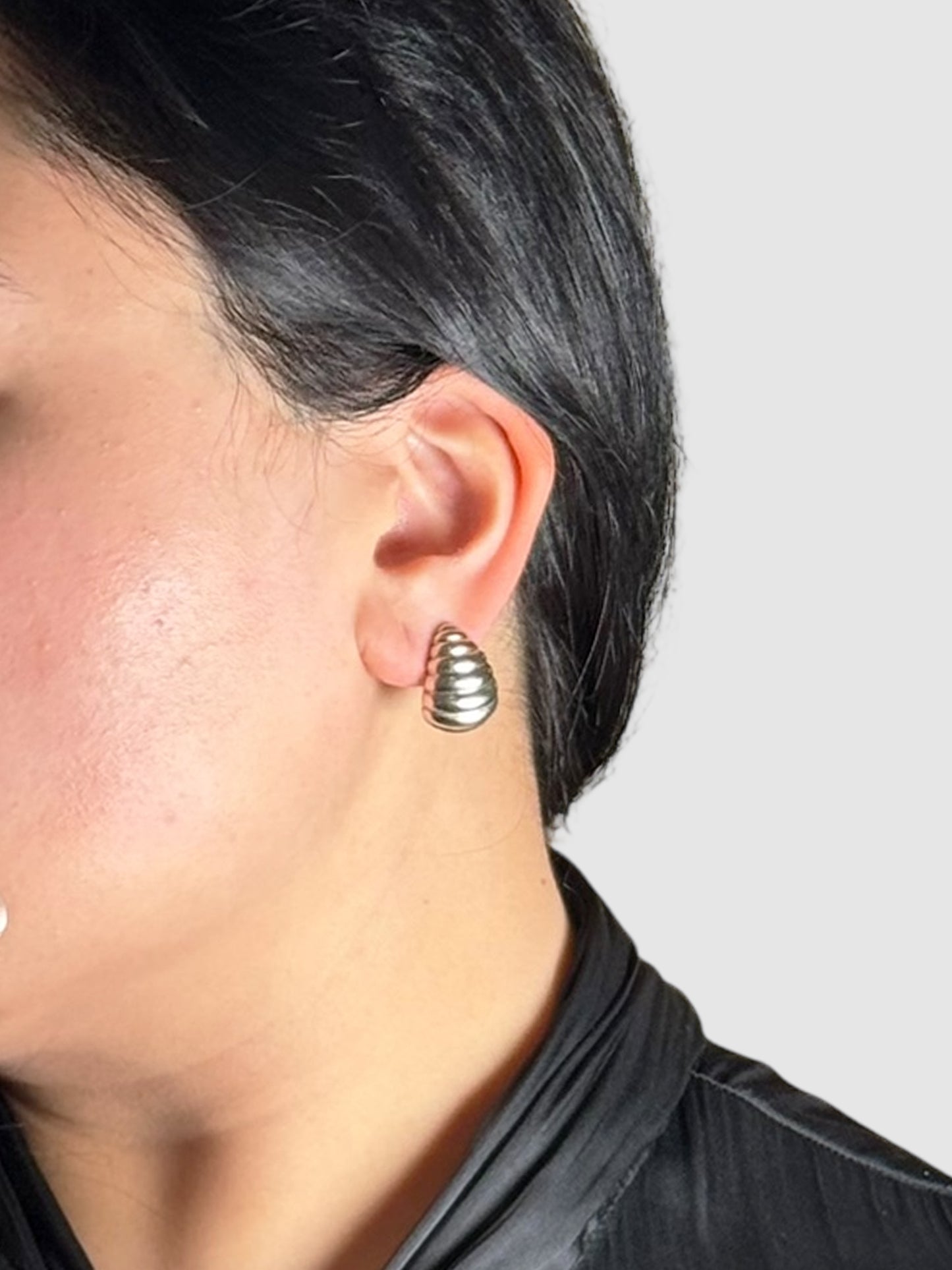 Buddha Belly Ribbed Hoop Earrings