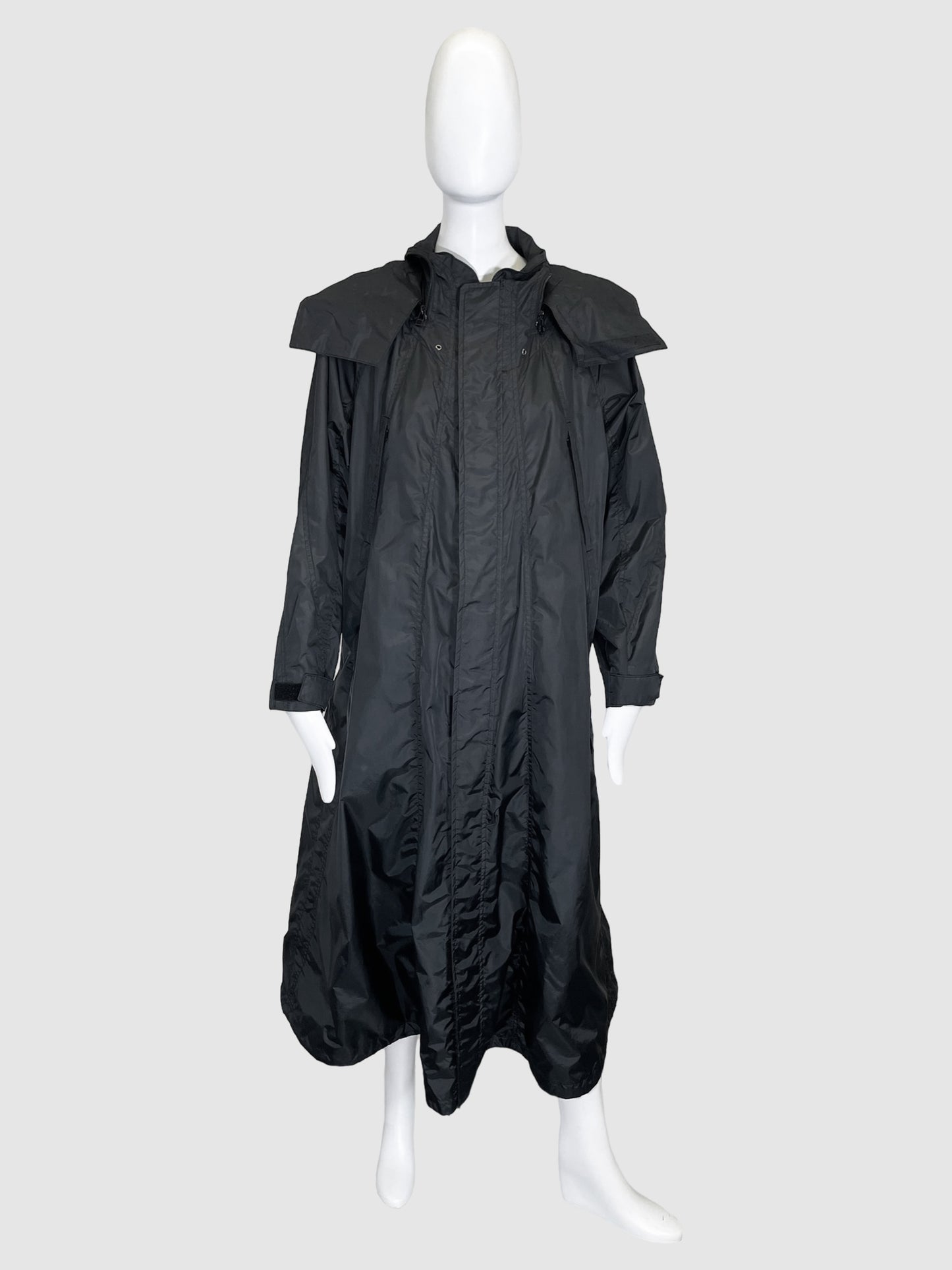 Issey Miyake Lightweight Flare Raincoat - Size L