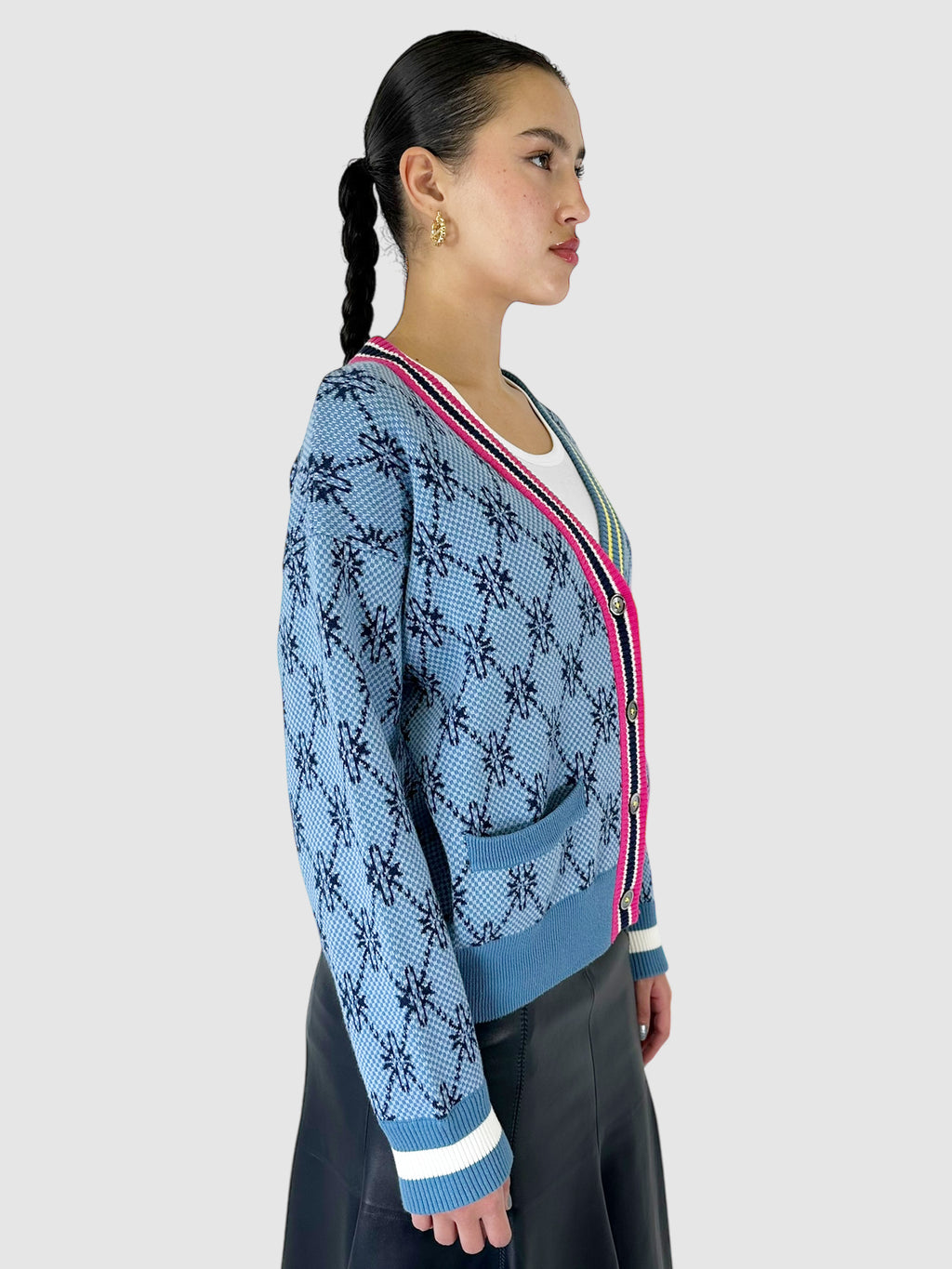 Patterned V-Neck Liv Cardigan - Size L