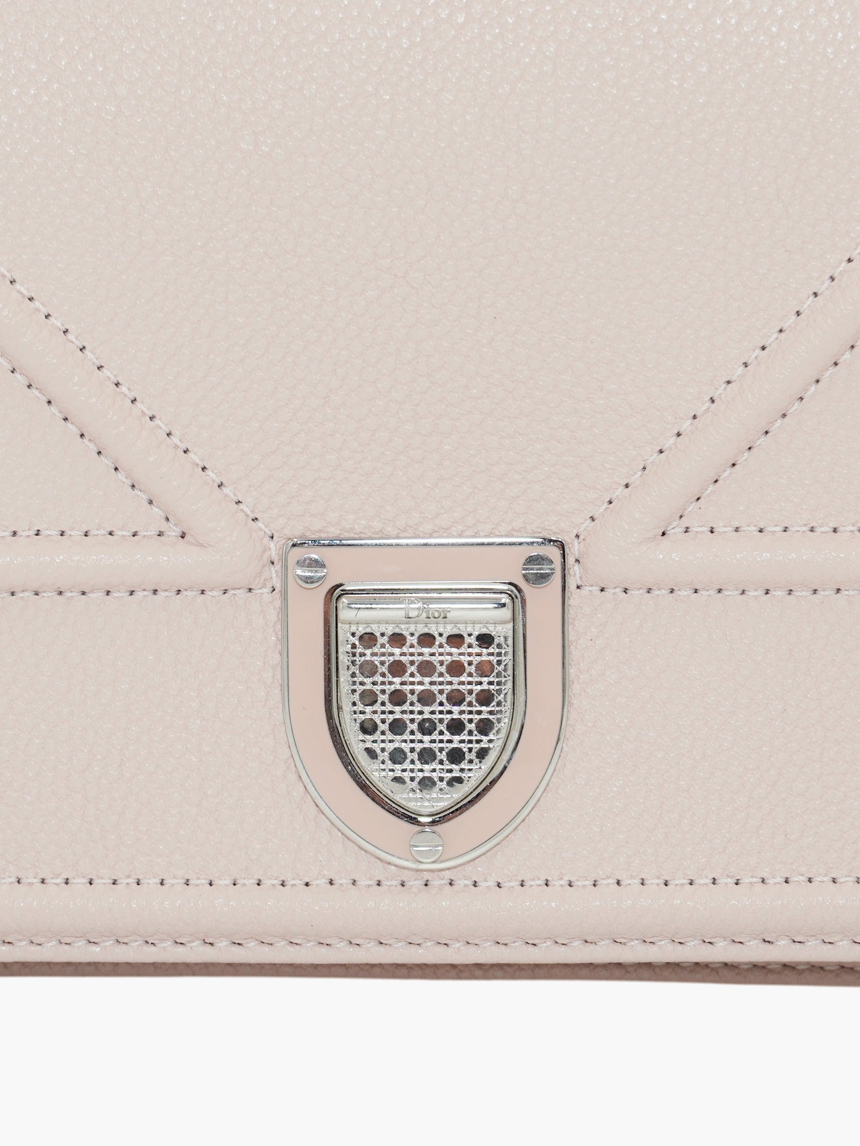 Diorama Wallet on Chain
