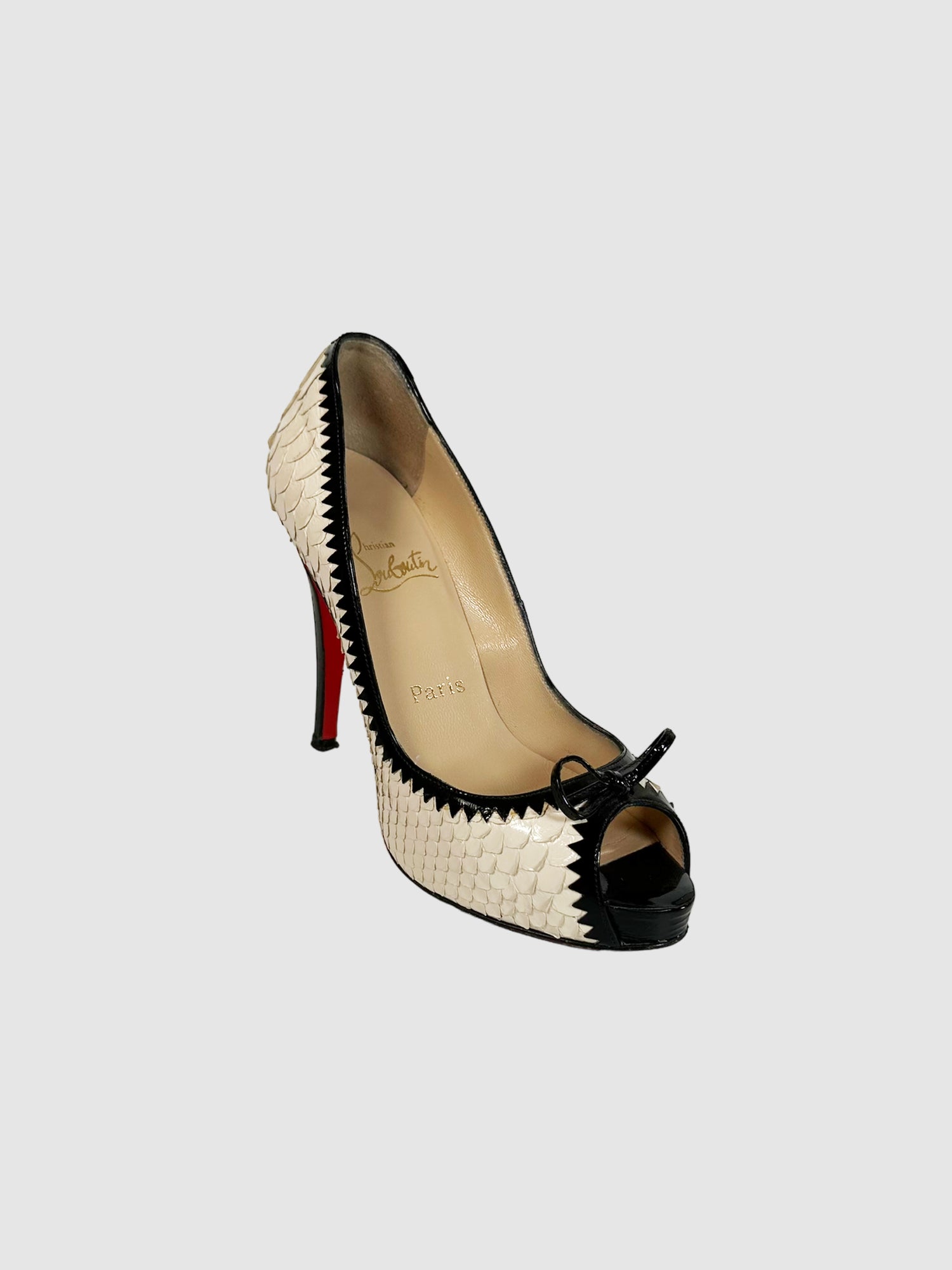 Louboutin on sale size 38