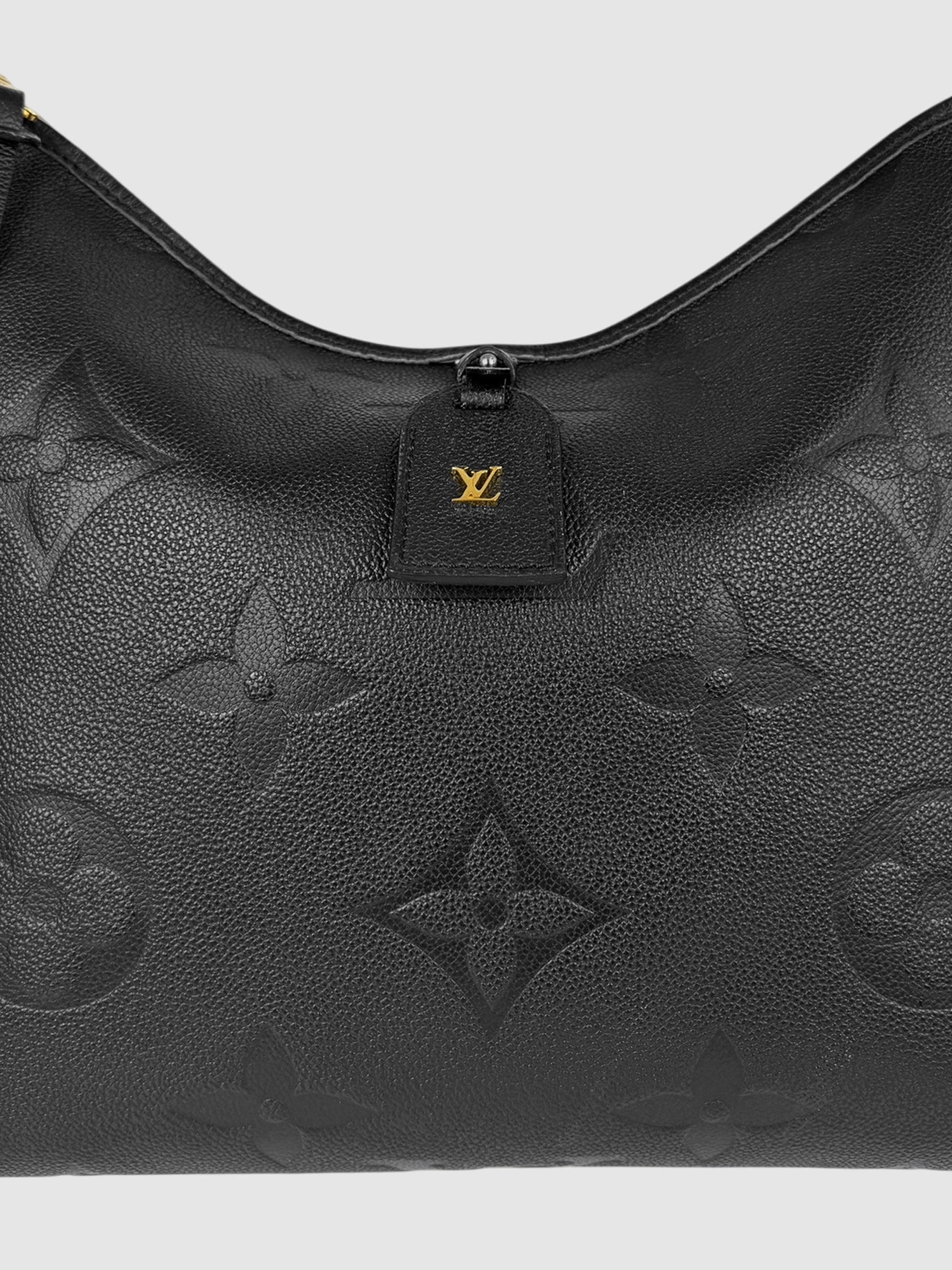 Carryall MM Shoulder Bag