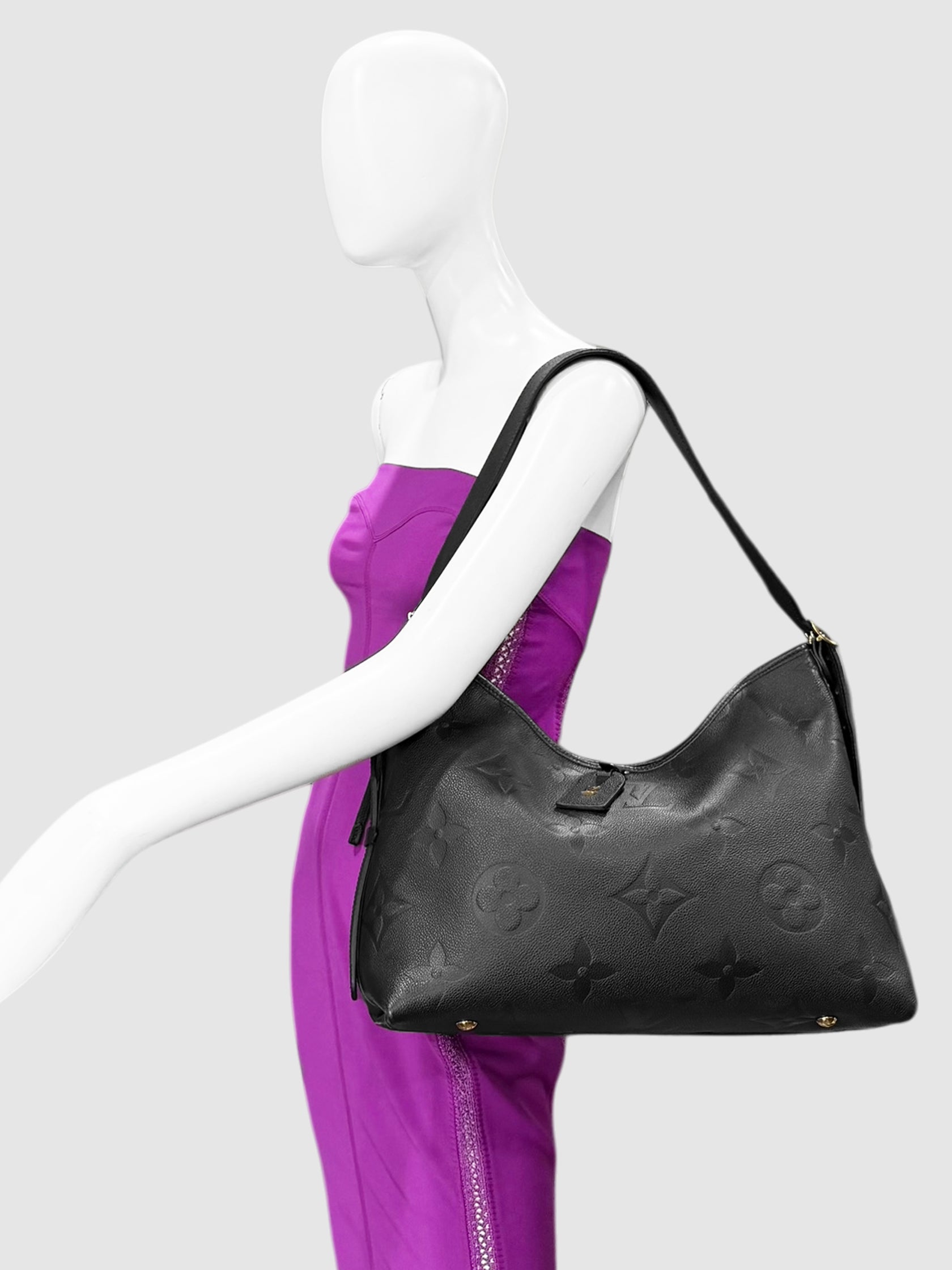 Carryall MM Shoulder Bag