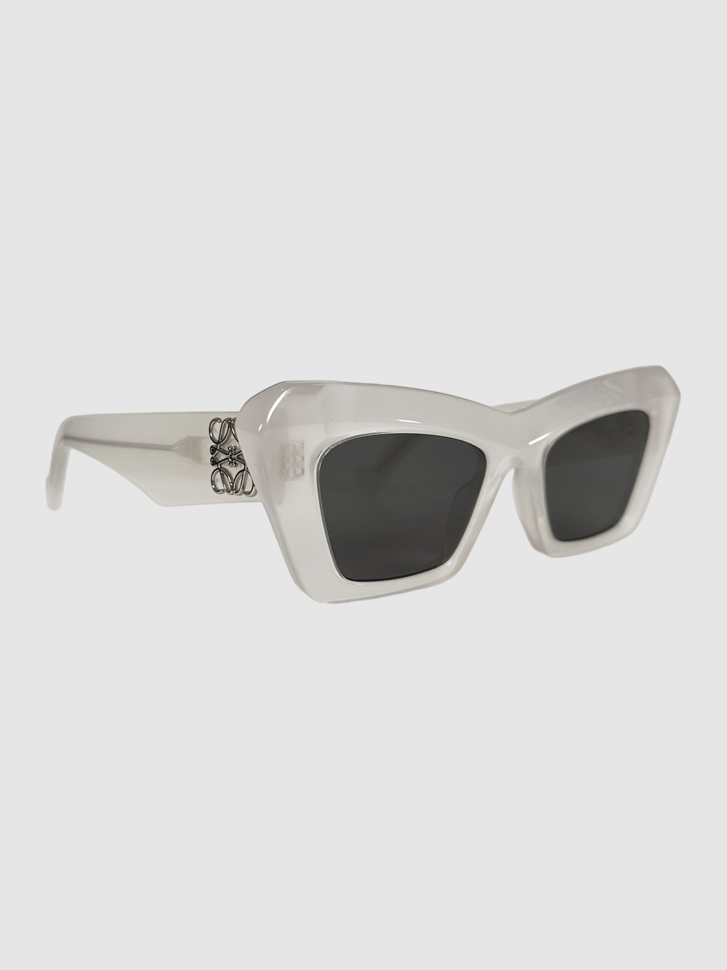 Loewe LW400361 White Tinted Cat-Eye Sunglasses Consignment Secondhand Designer Luxury Resale Toronto Trendy