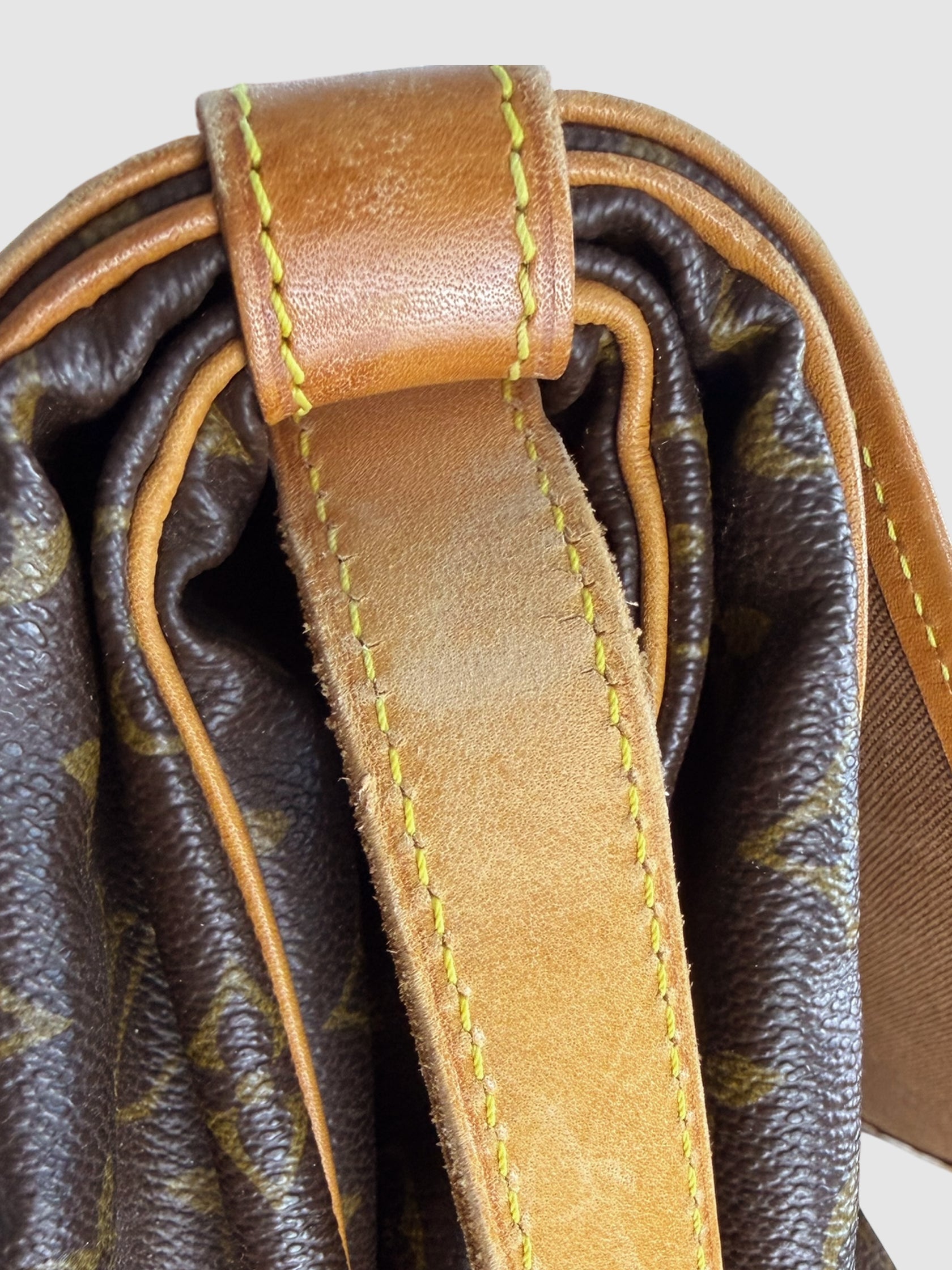 Saumer 35 Crossbody Bag