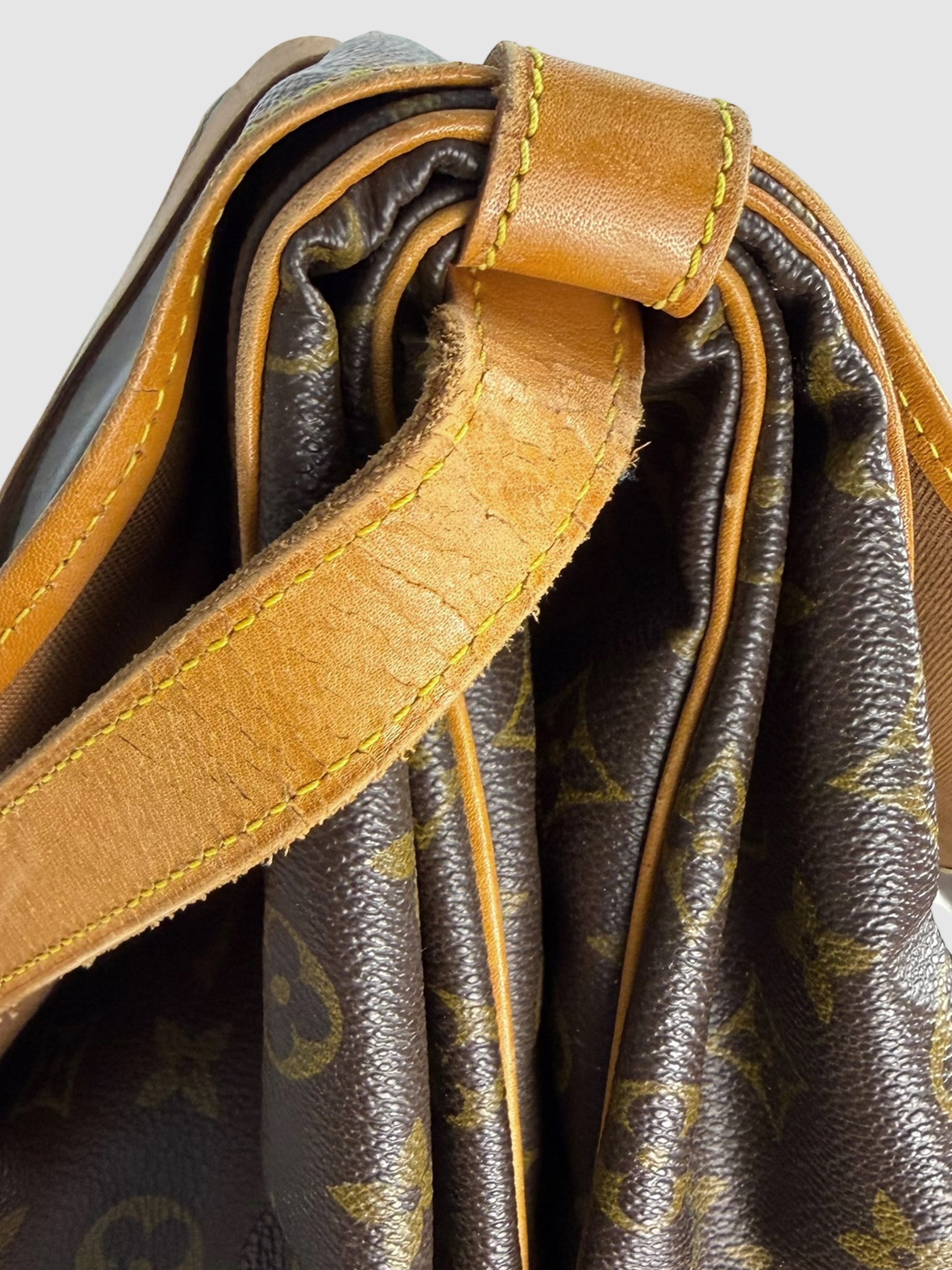 Saumer 35 Crossbody Bag