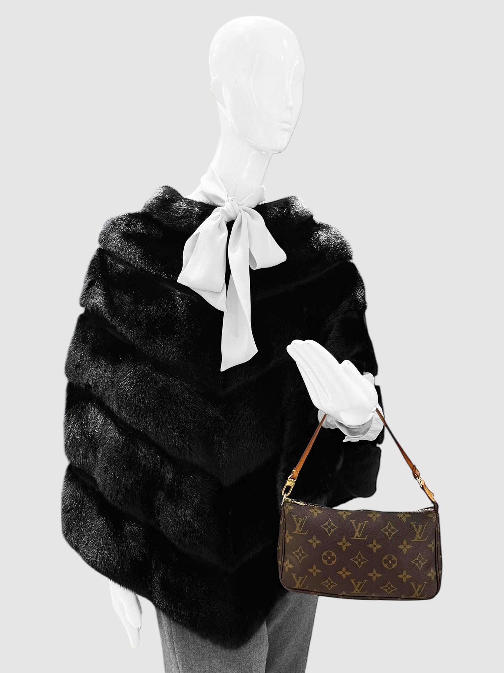 Monogram Canvas Pochette