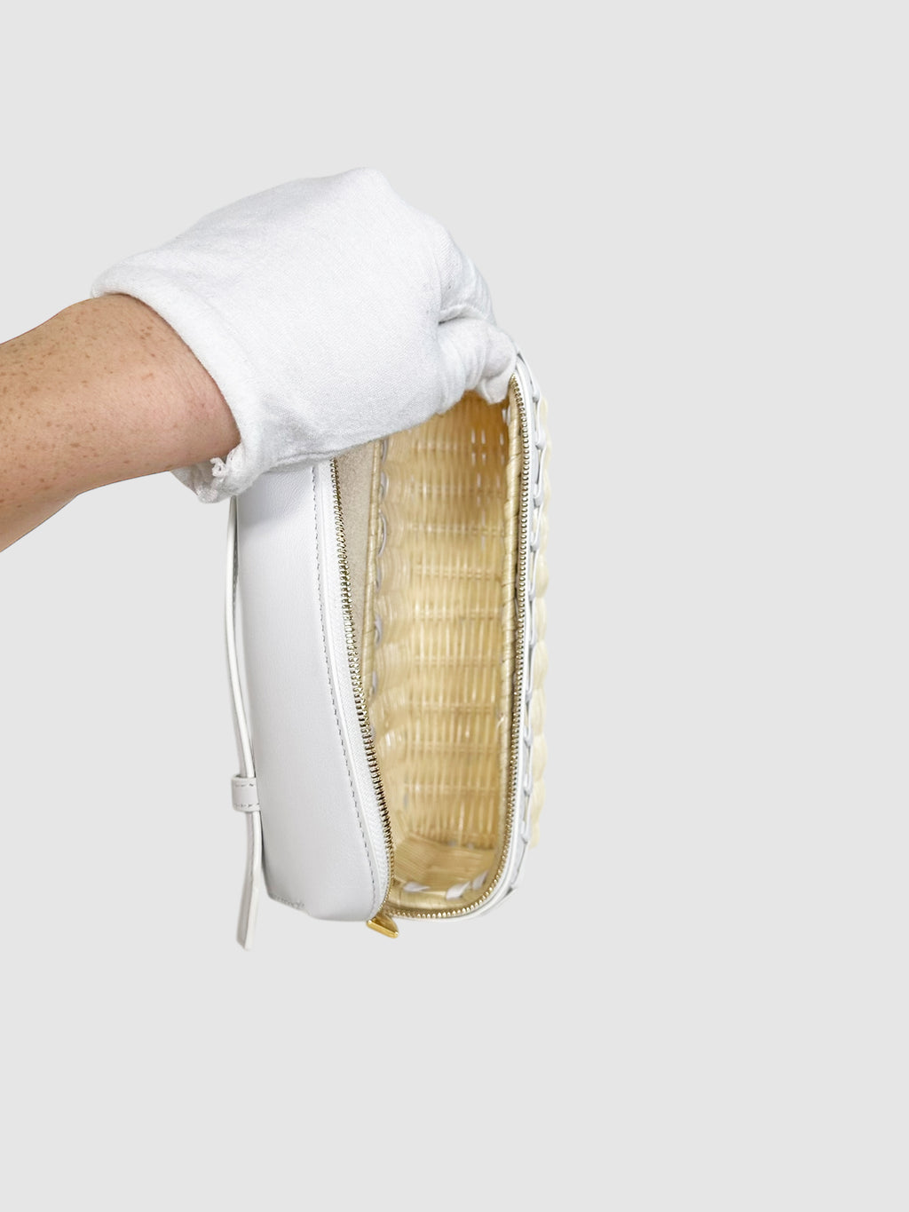 Extra Pocket L19 East West Bag