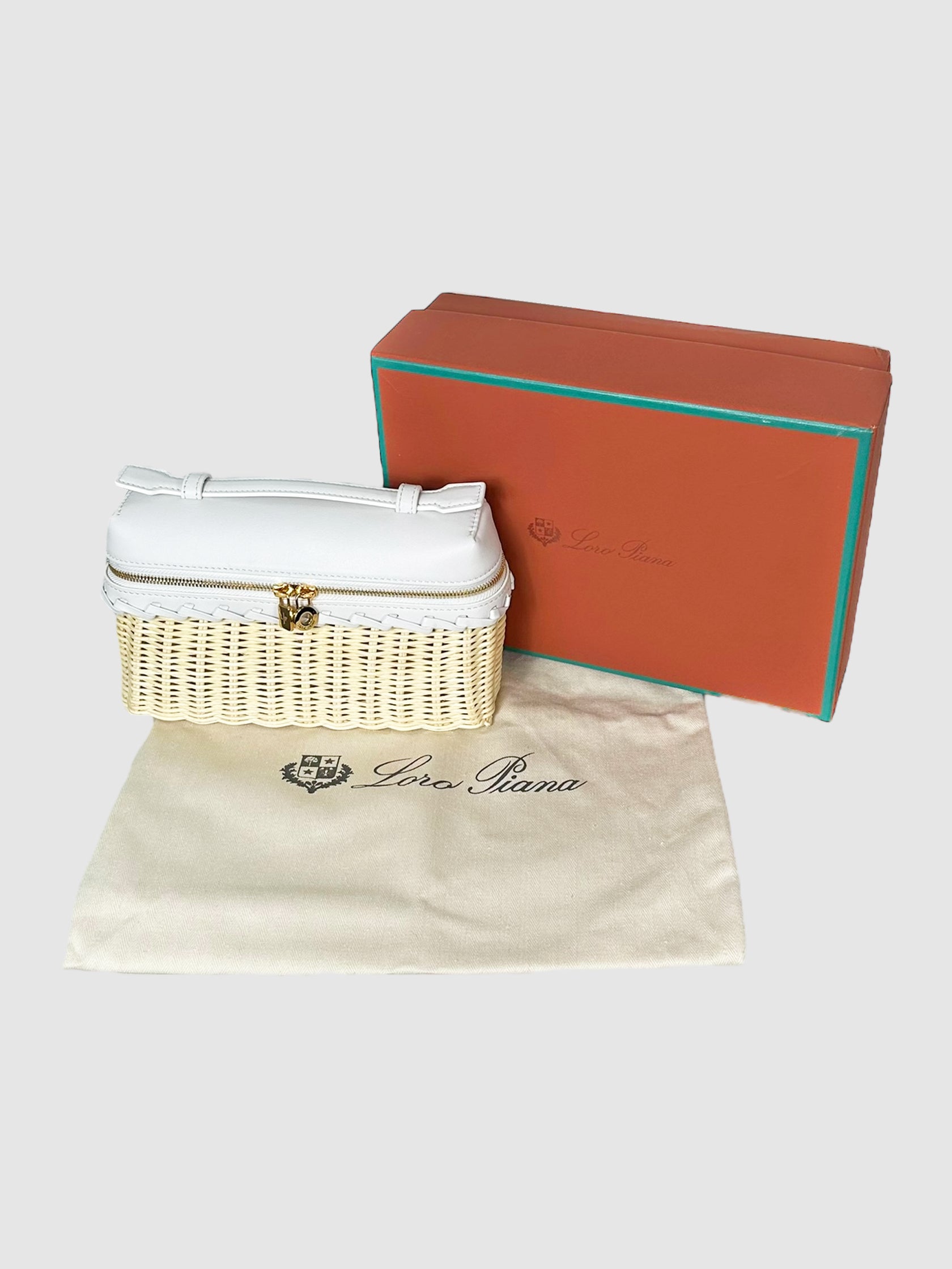 Extra Pocket L19 East West Bag