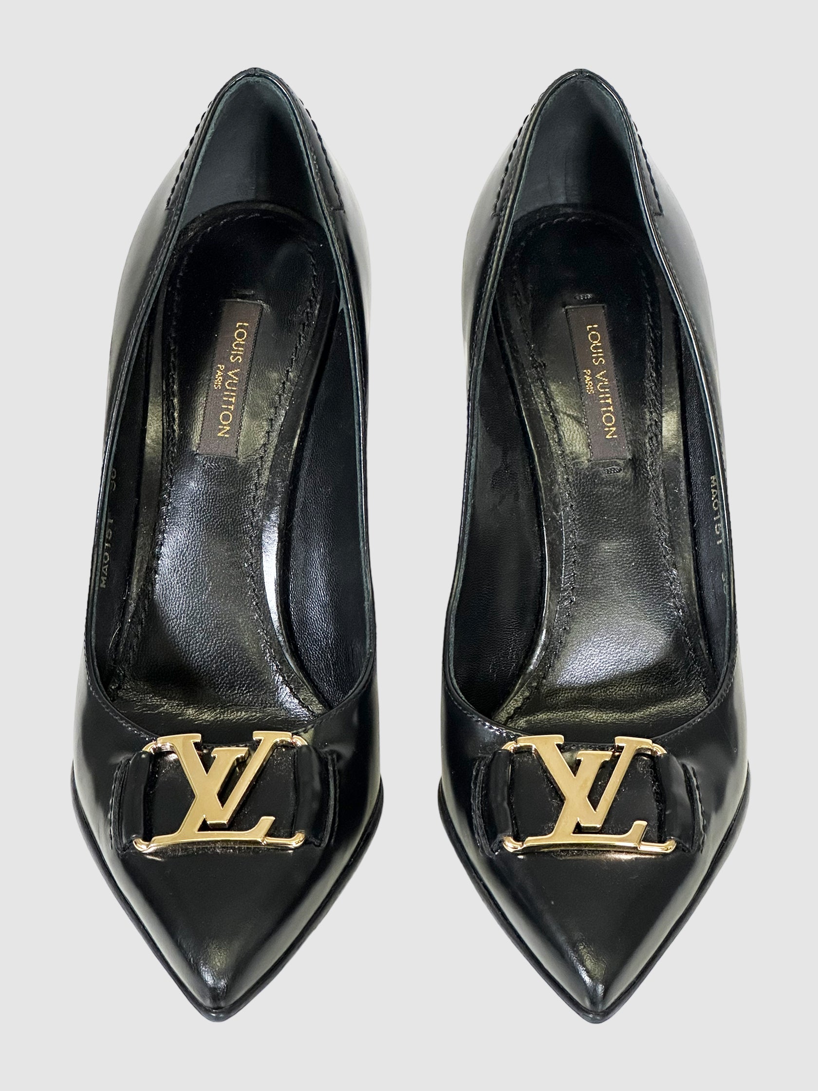 Pointed Toe Pumps - Size 36