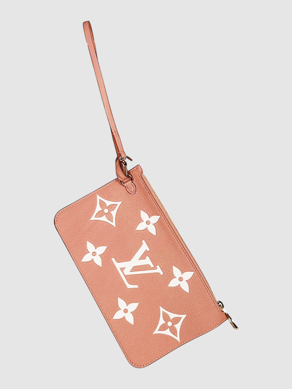 Giant Monogram Pochette