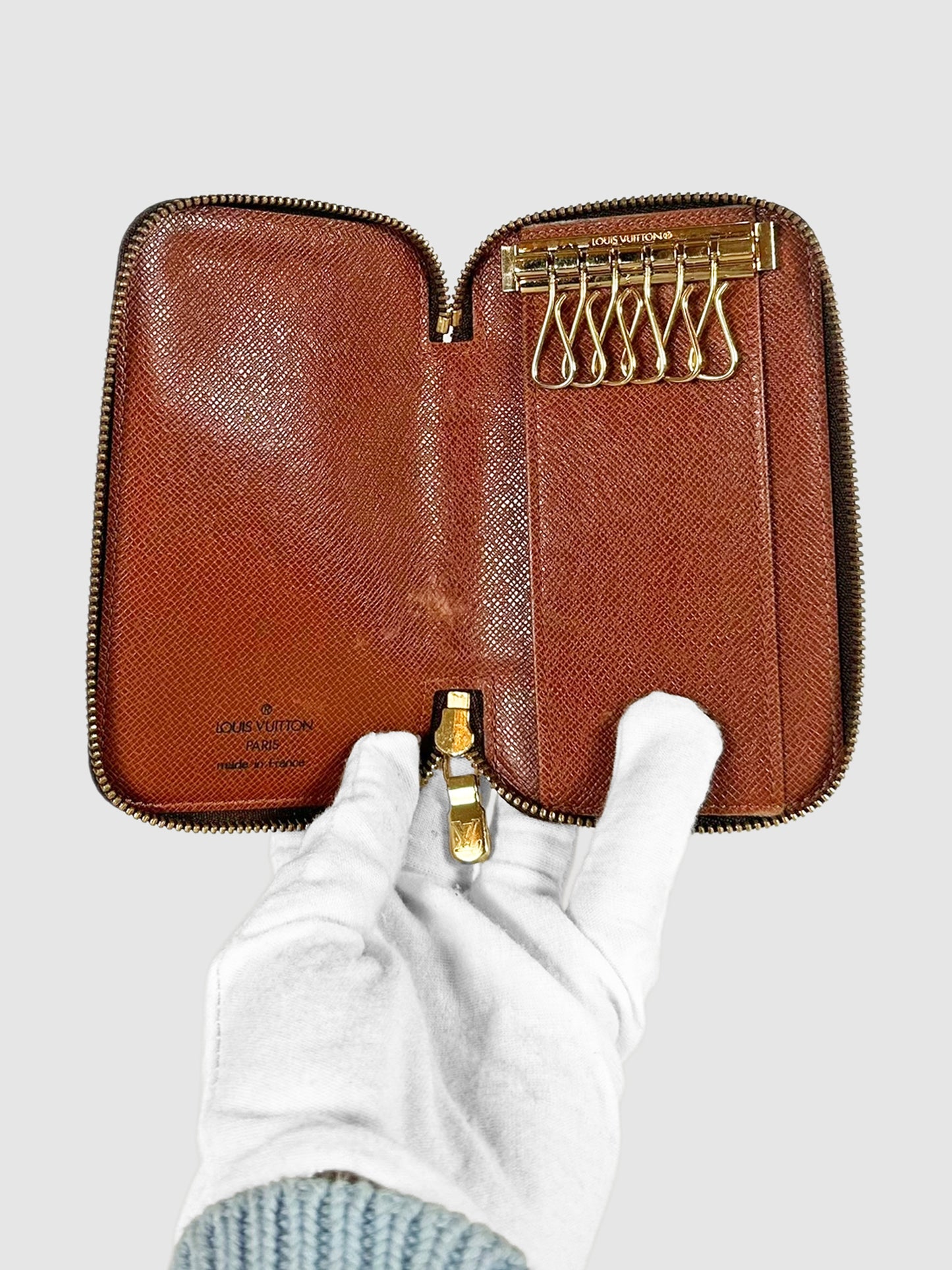 Zip-Around Six Key Holder