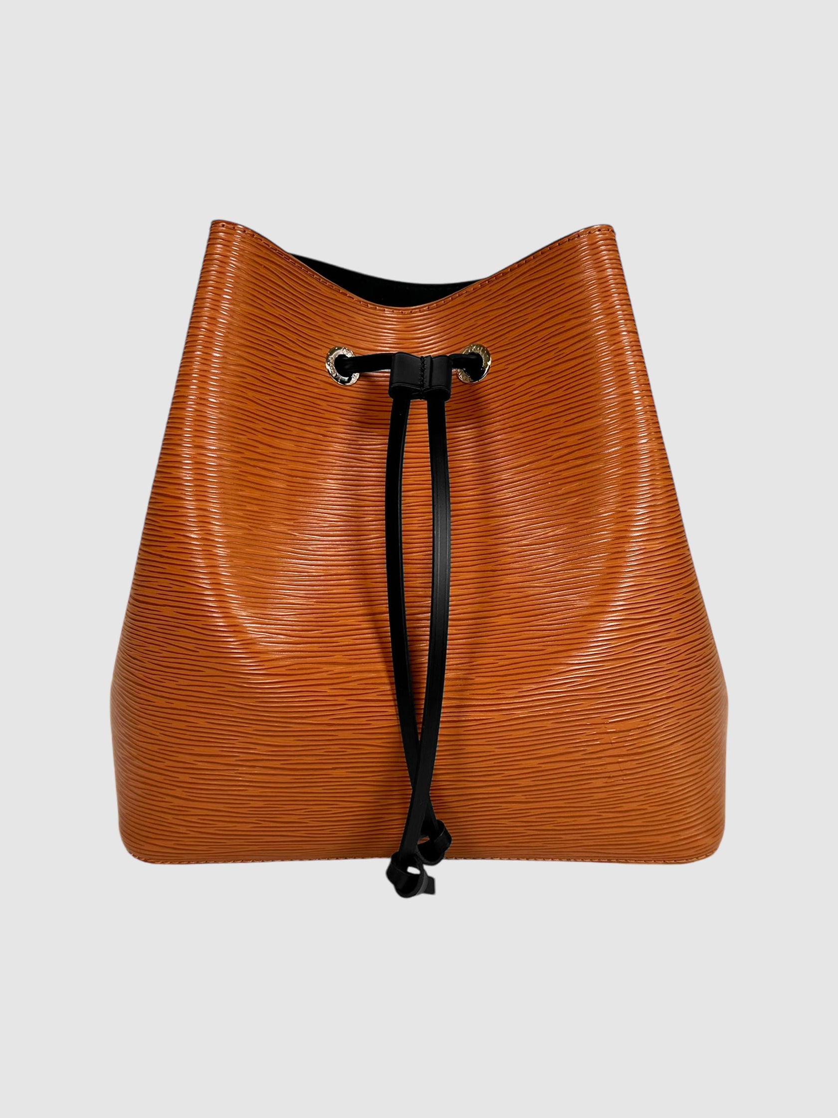 Epi NéoNoé MM Bucket Bag