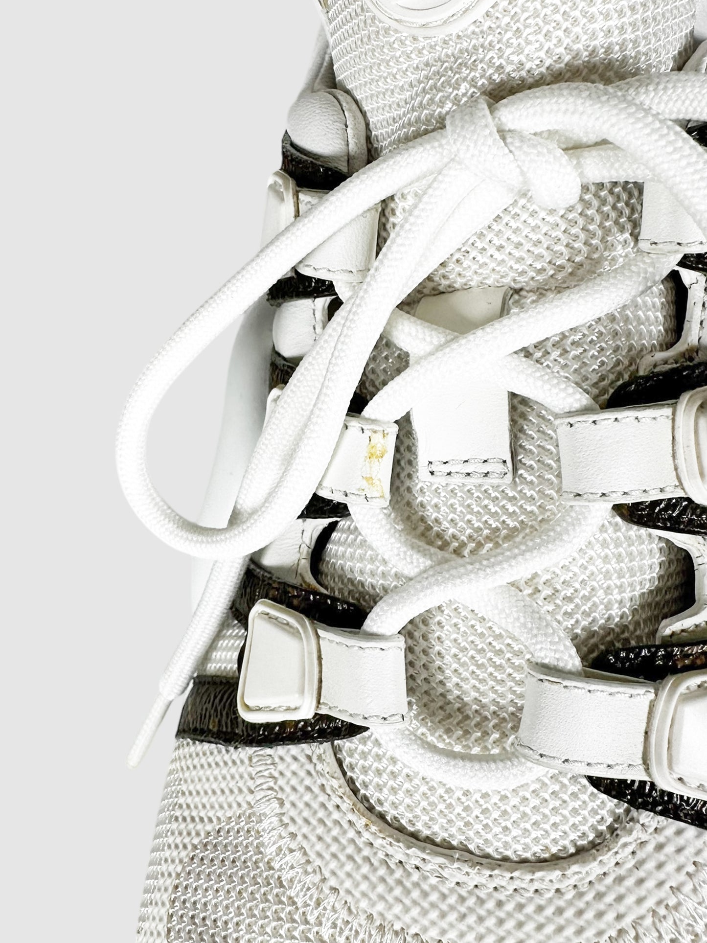 Archlight Sneakers