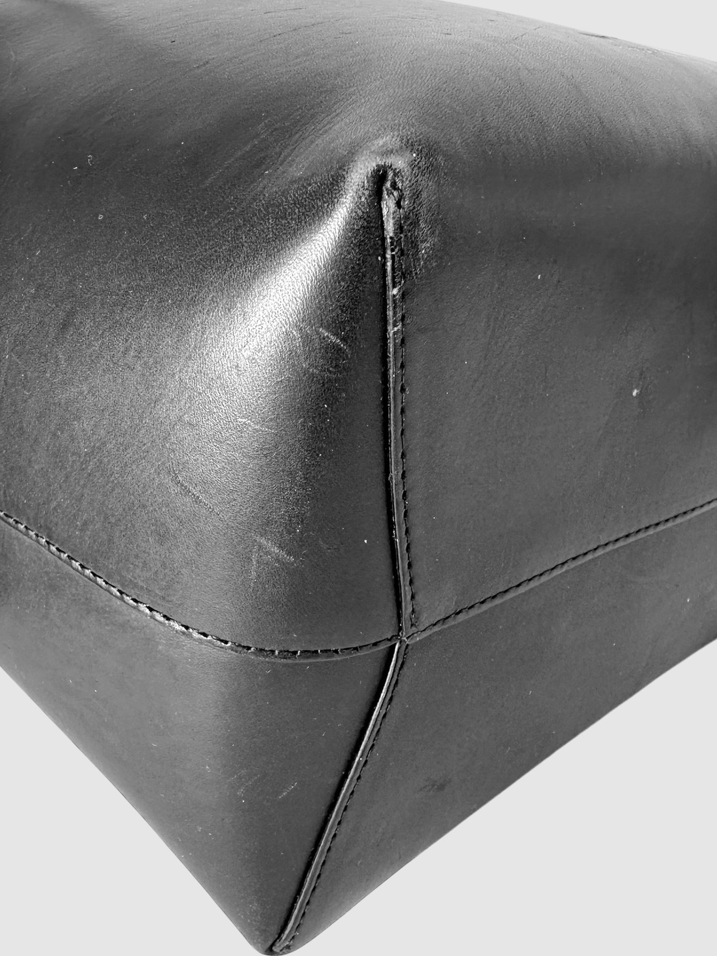 Smooth Leather Bucket Bag