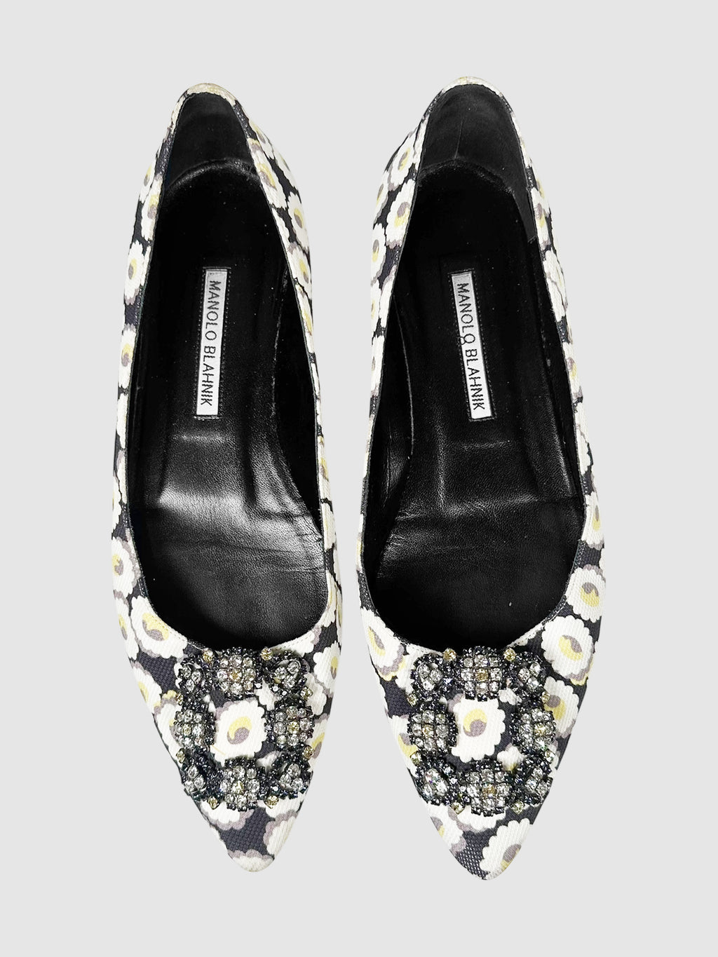 Hangisi Embellished Flats