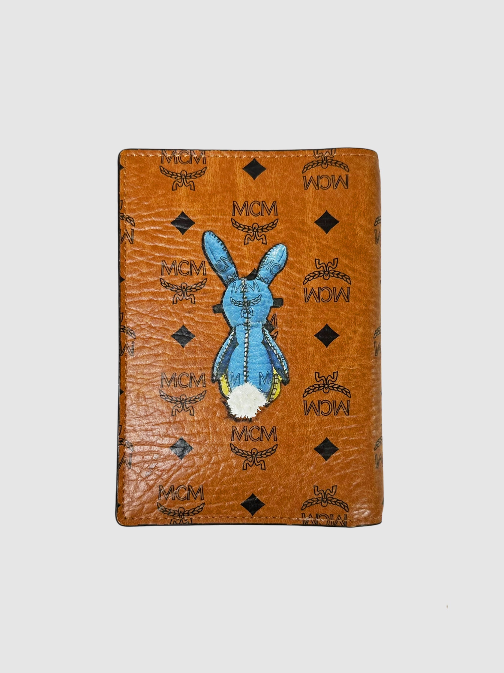 Visetos Rabbit Passport Holder
