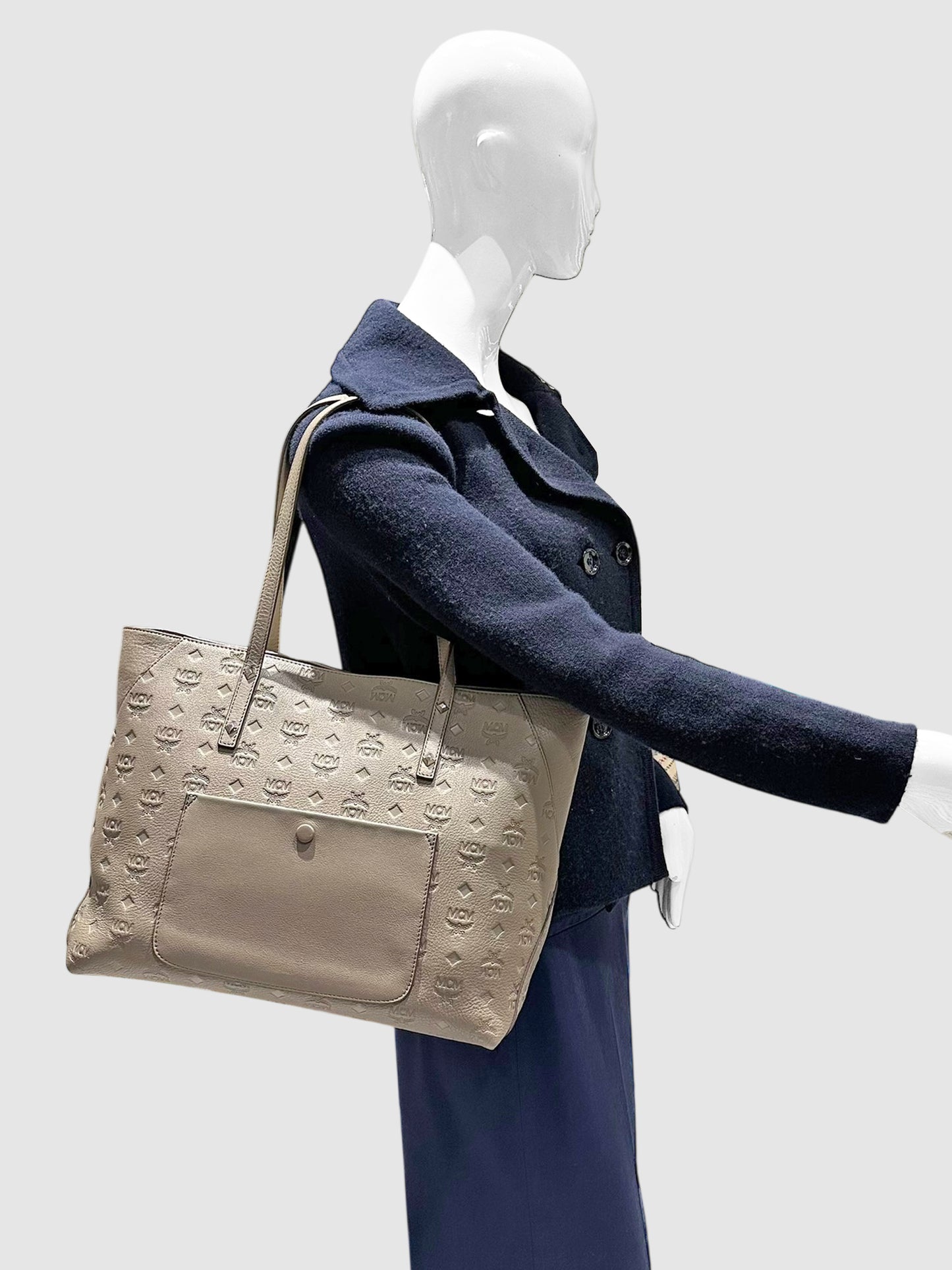 Medium Klara Tote