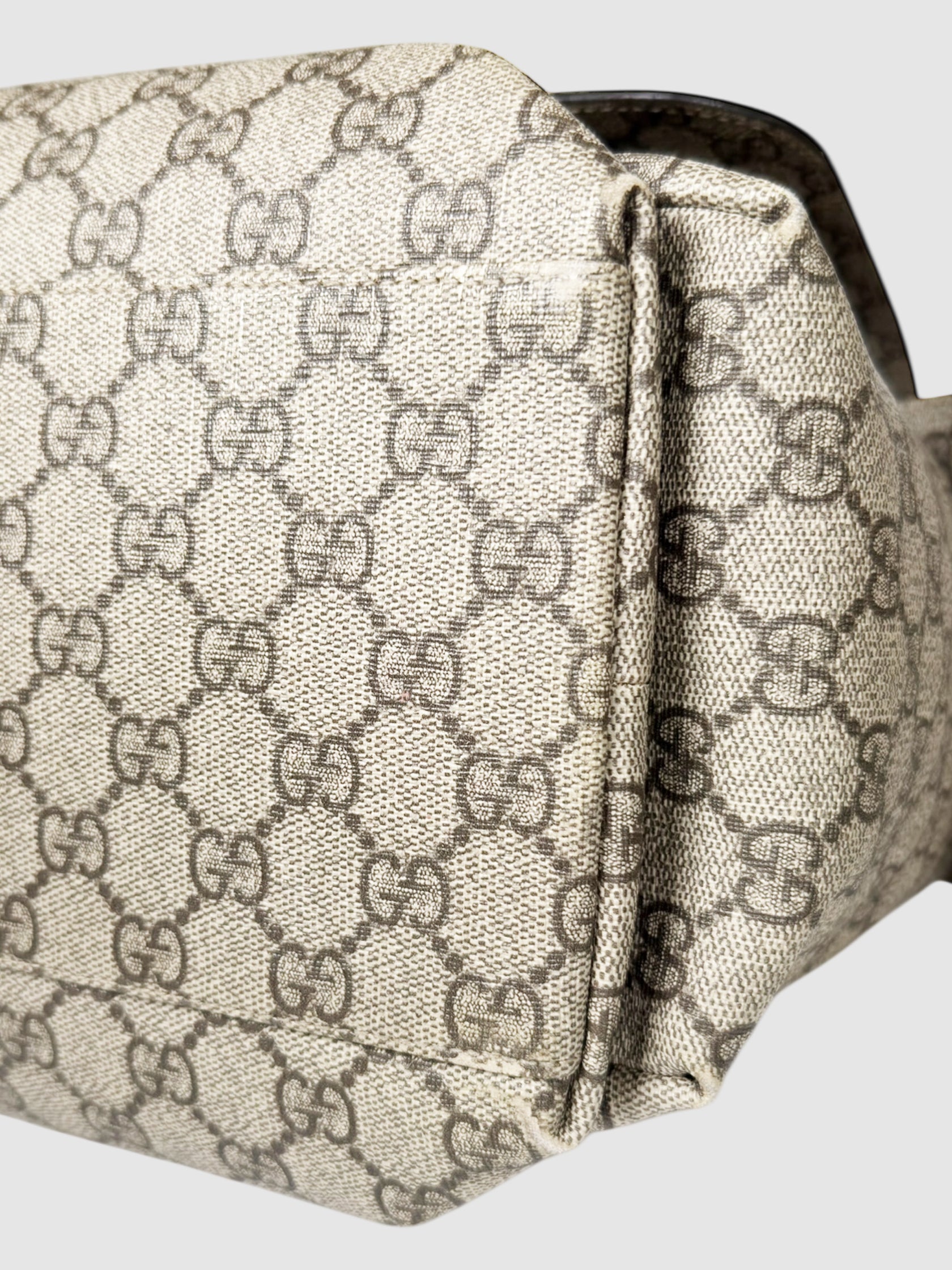 GG Supreme Messenger Bag