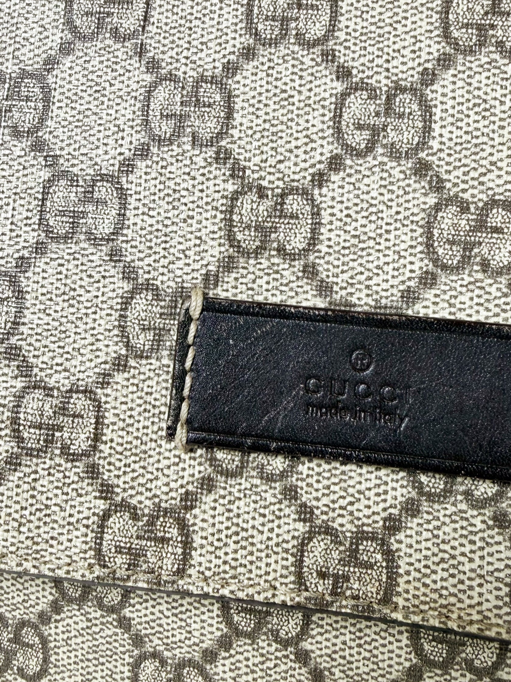 GG Supreme Messenger Bag
