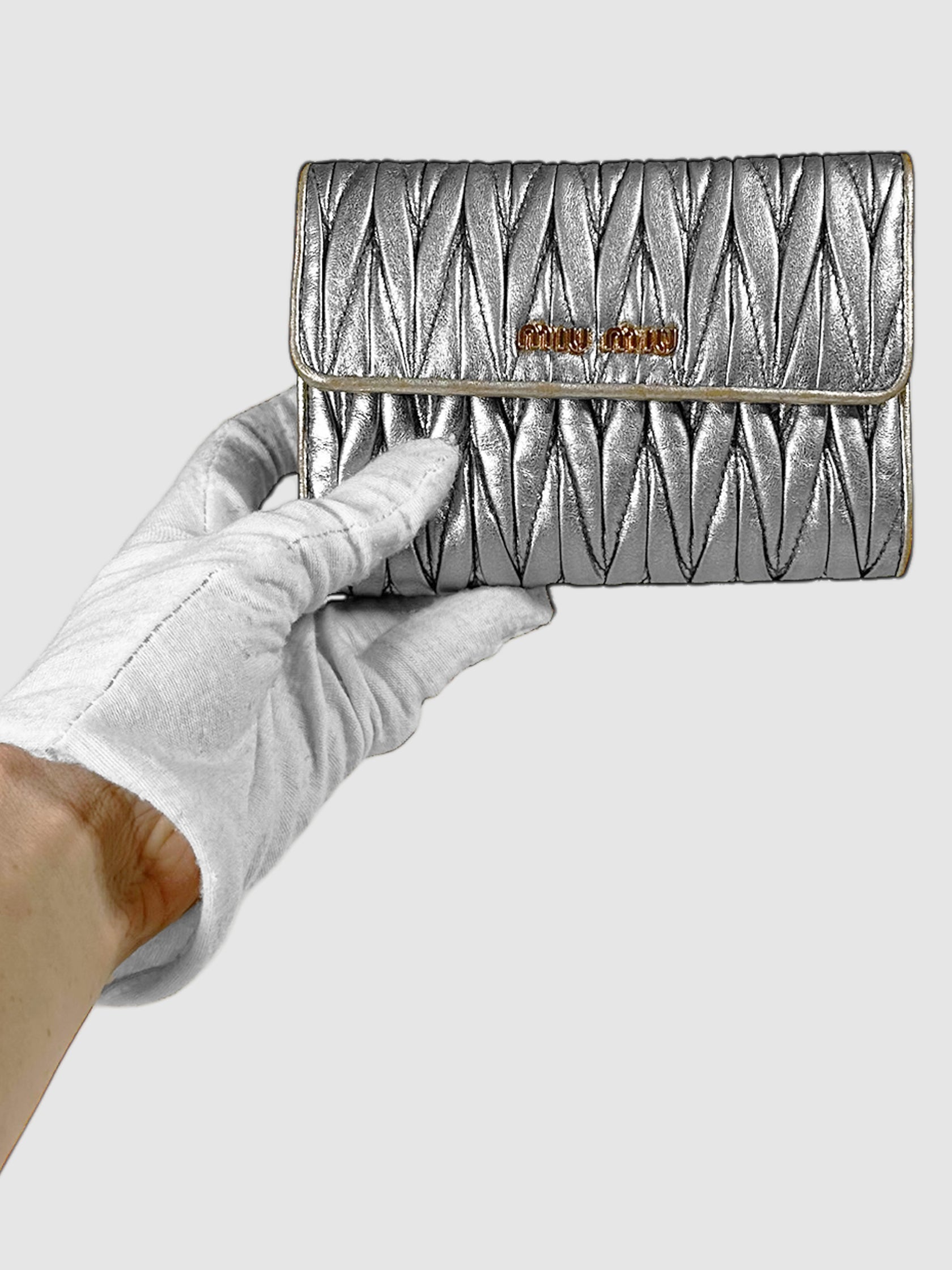 Matelassé Flap Wallet
