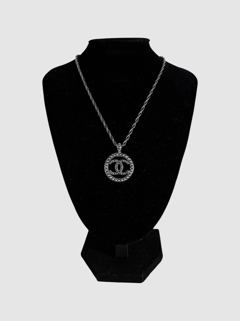 Chanel 2017 Pewter CC Round Ruthenium Pendant Necklace luxury designer resale consignment toronto canada secondhand 
