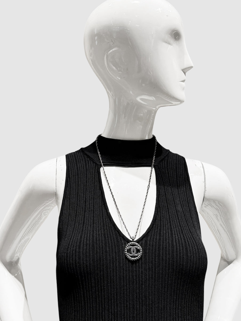 2017 CC Round Necklace