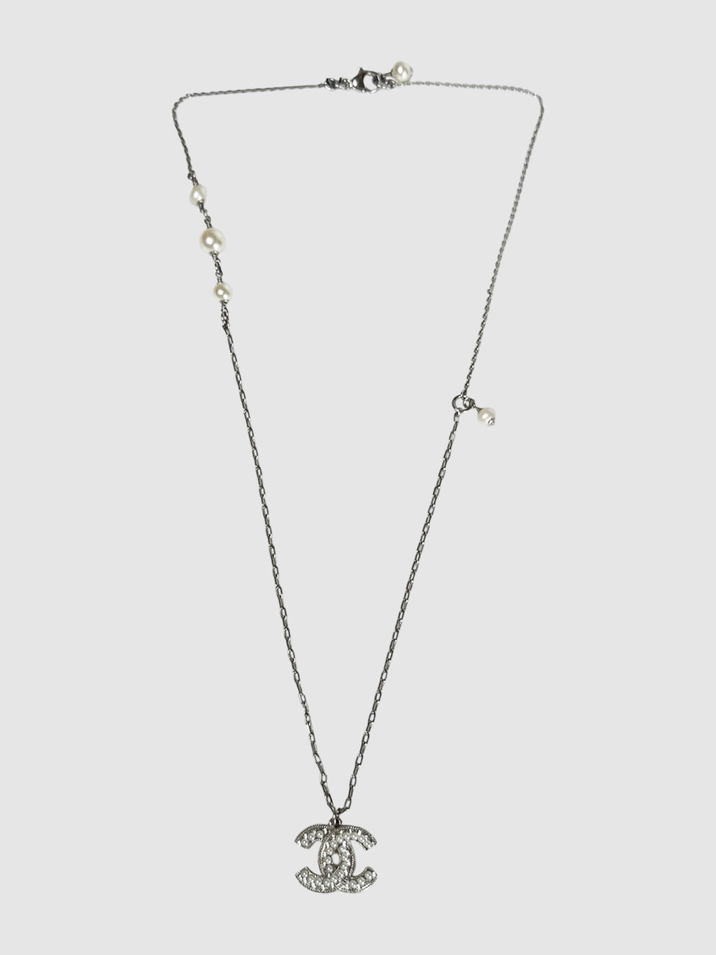 2018 Pearl Crystal CC Necklace