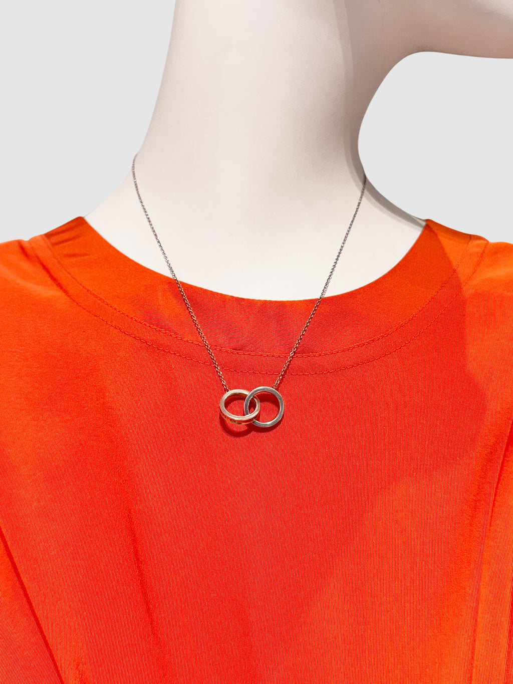 Interlocking Circles Necklace