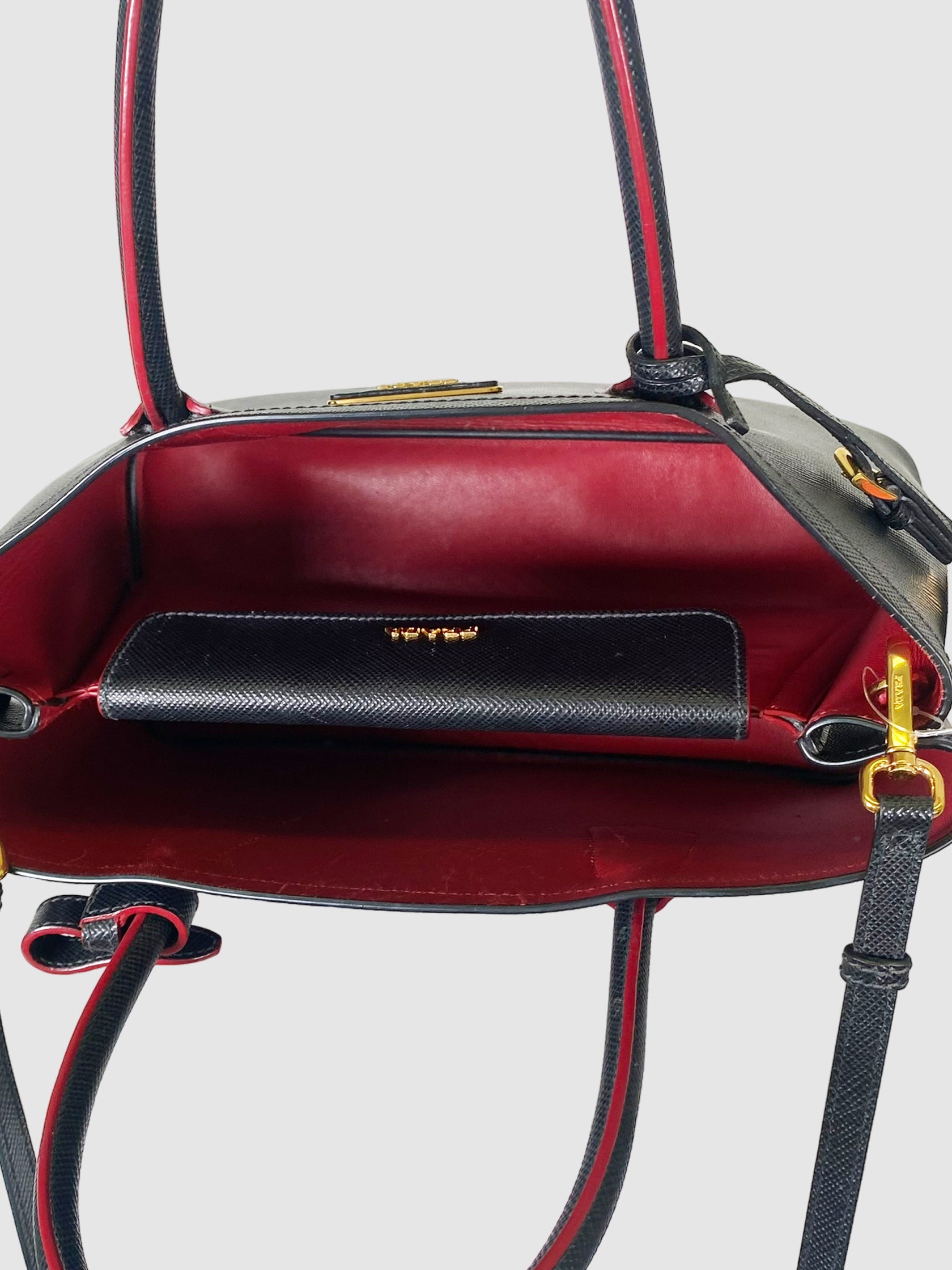 Medium Saffiano Cuir Tote