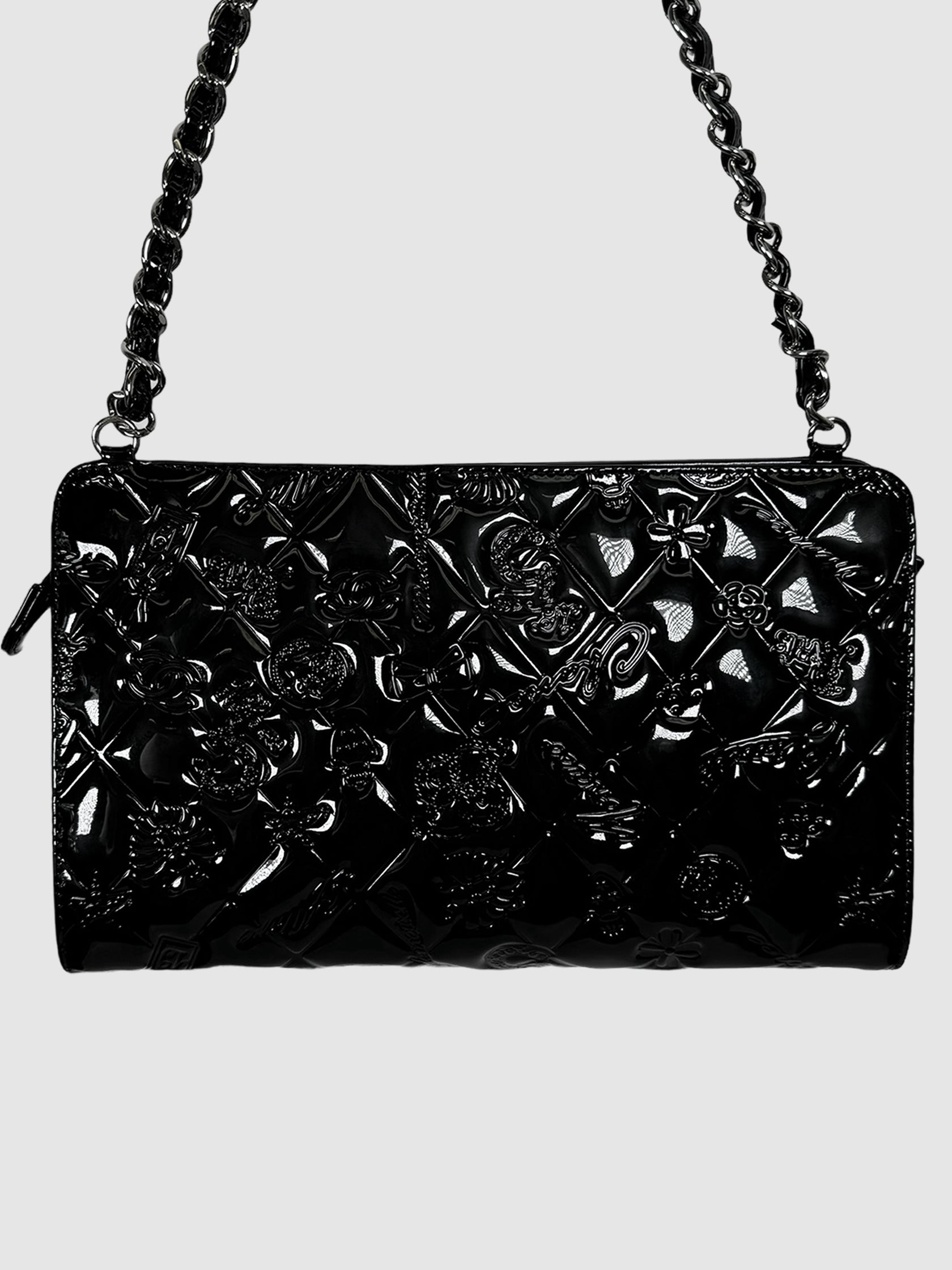 Chanel 2009 Patent Calfskin Lucky Symbols Pochette in Black Consignment Secondhand Designer Luxury Resale Toronto Trendy