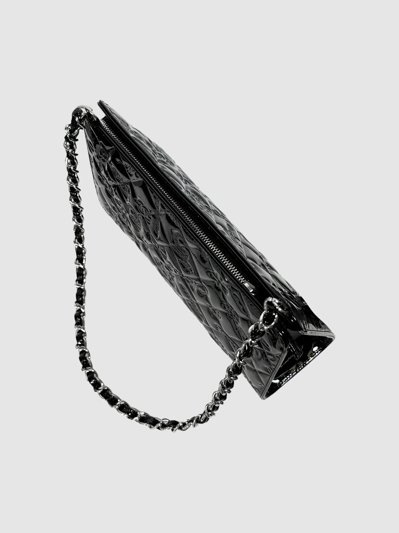 2009 Patent Calfskin Lucky Symbols Pochette