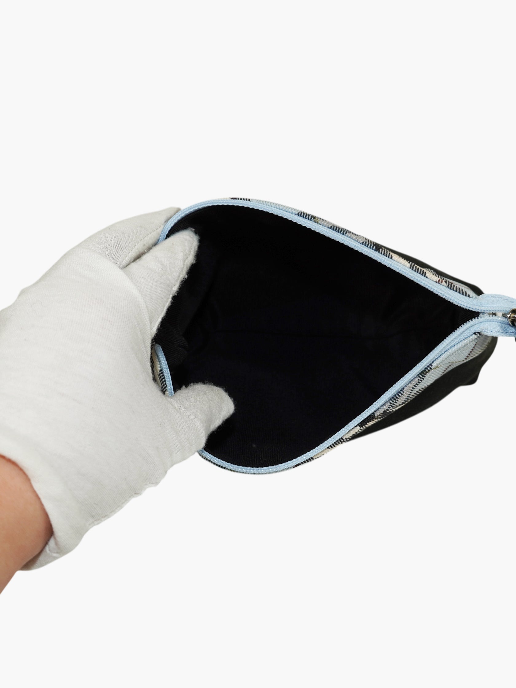Canvas Check Pouch