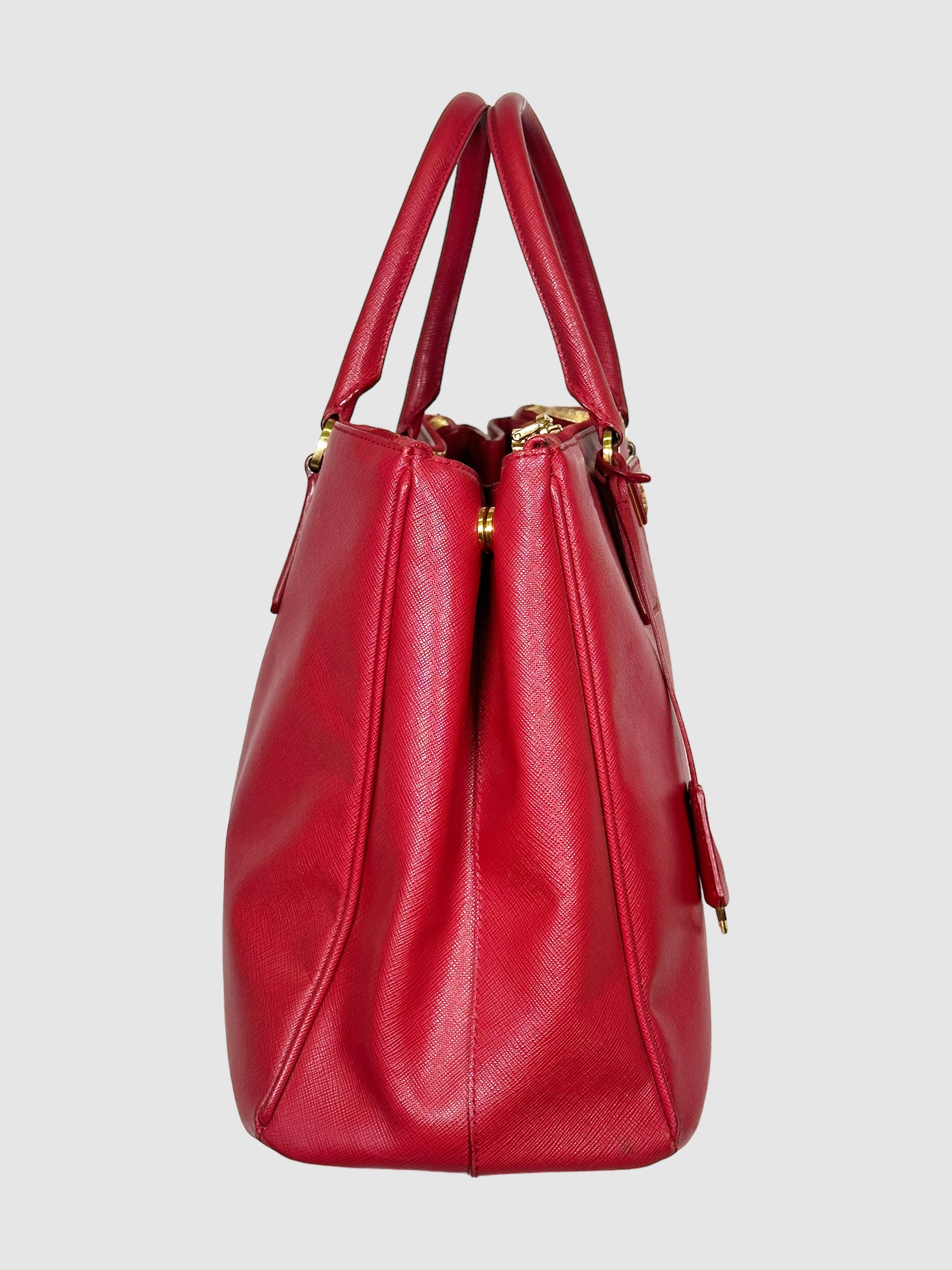 Medium Saffiano Lux Galleria Tote