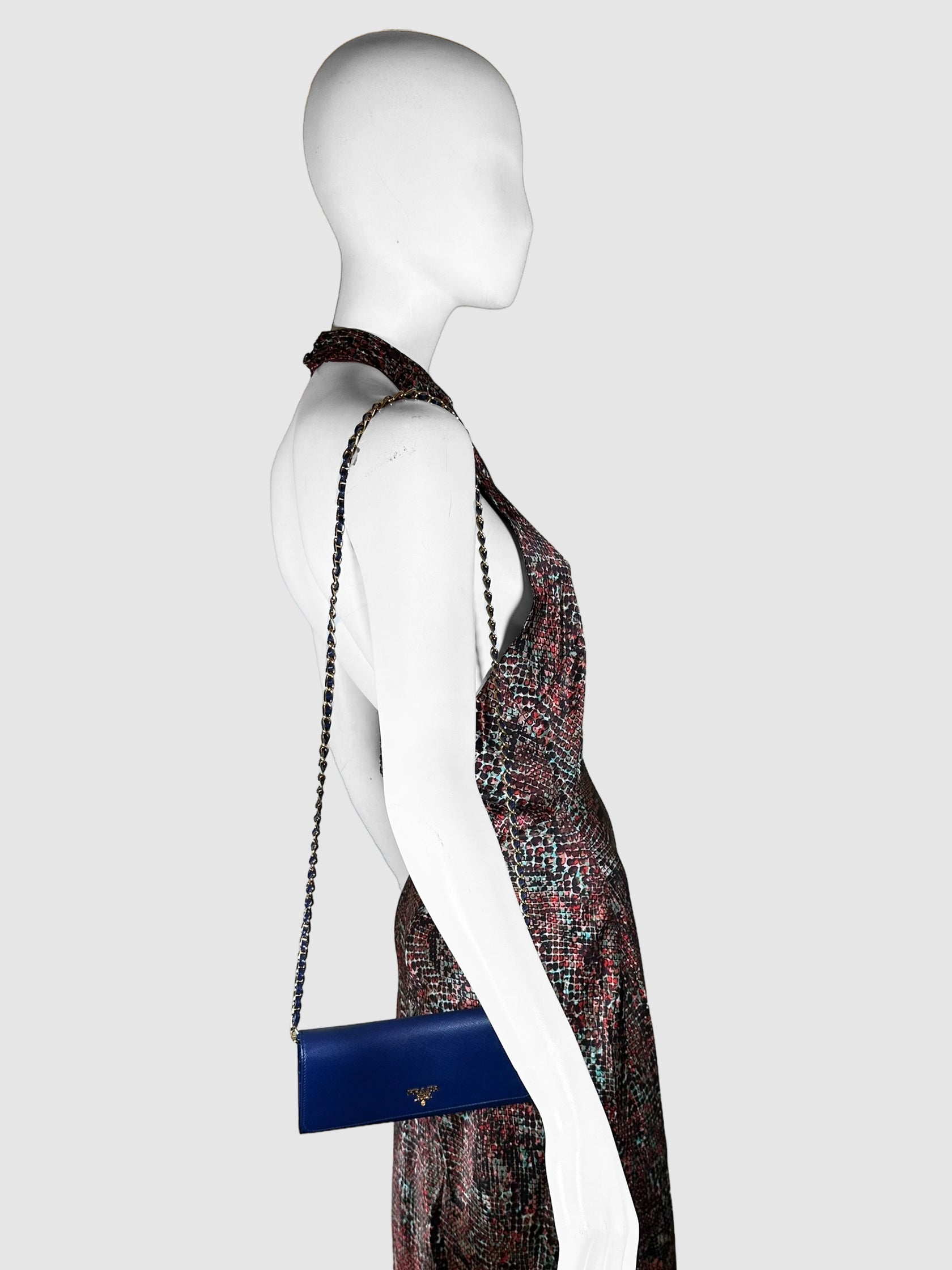 Saffiano Metal Wallet on Chain