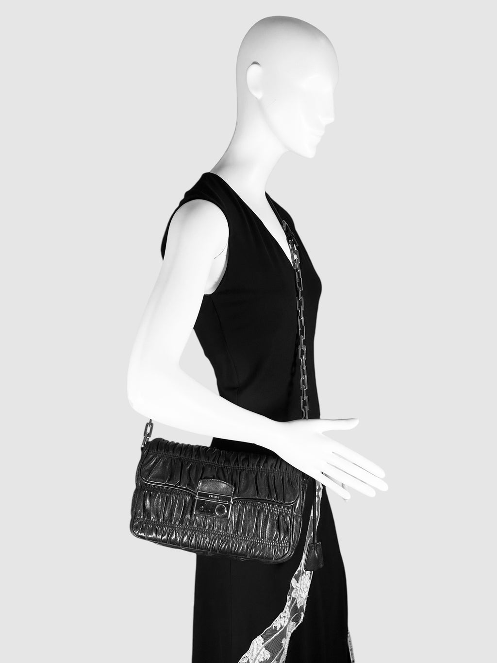 Gaufre Chain Shoulder Bag