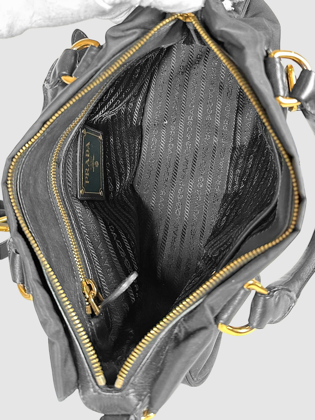 Tessuto Shoulder Bag