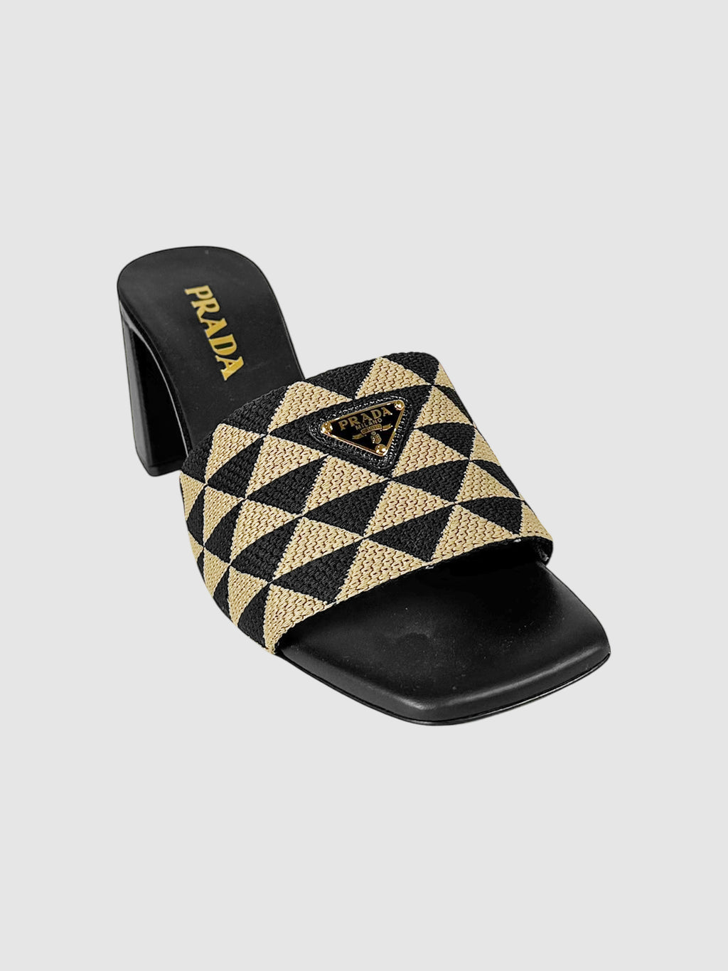 Triangle Patterned Pumps