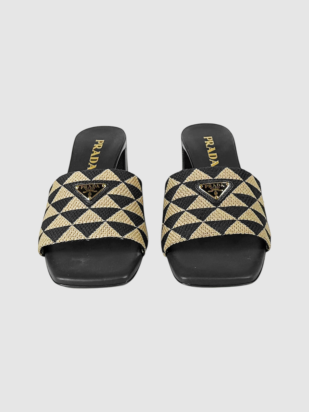 Triangle Patterned Pumps