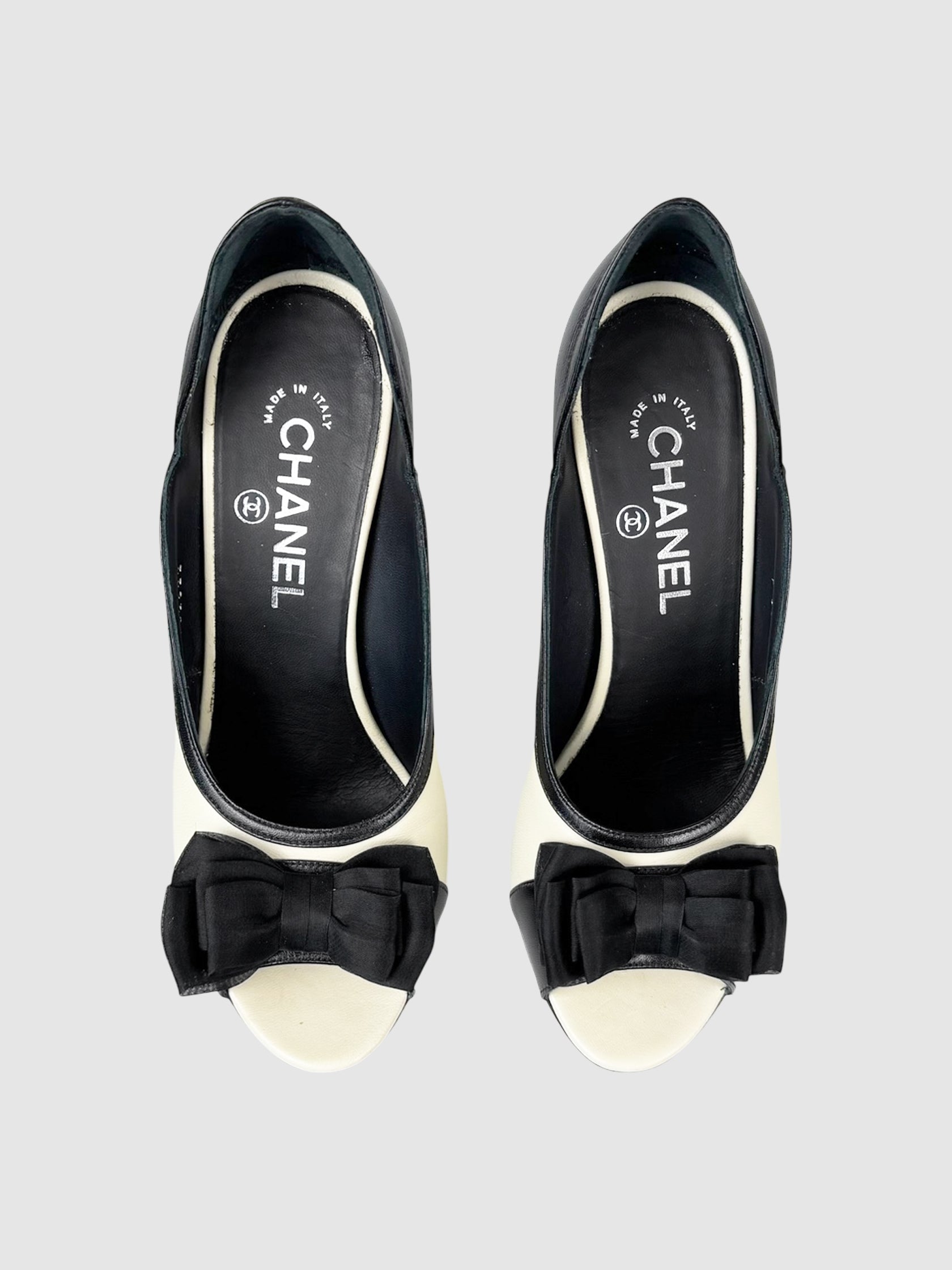 Two-Tone Leather Pumps