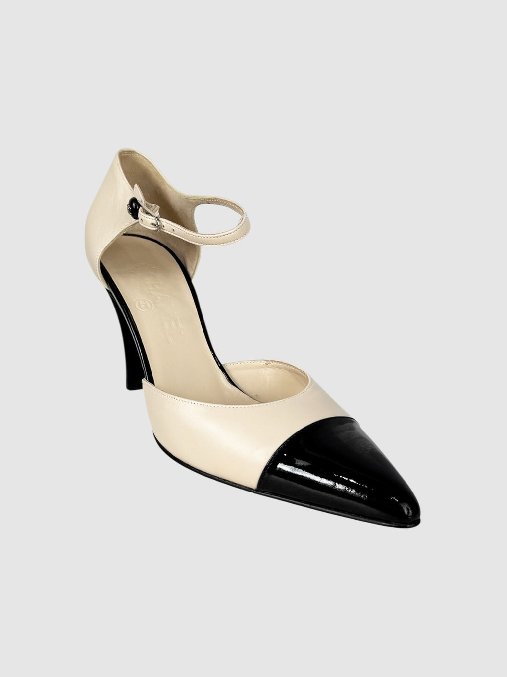 2003 D'Orsay Pumps